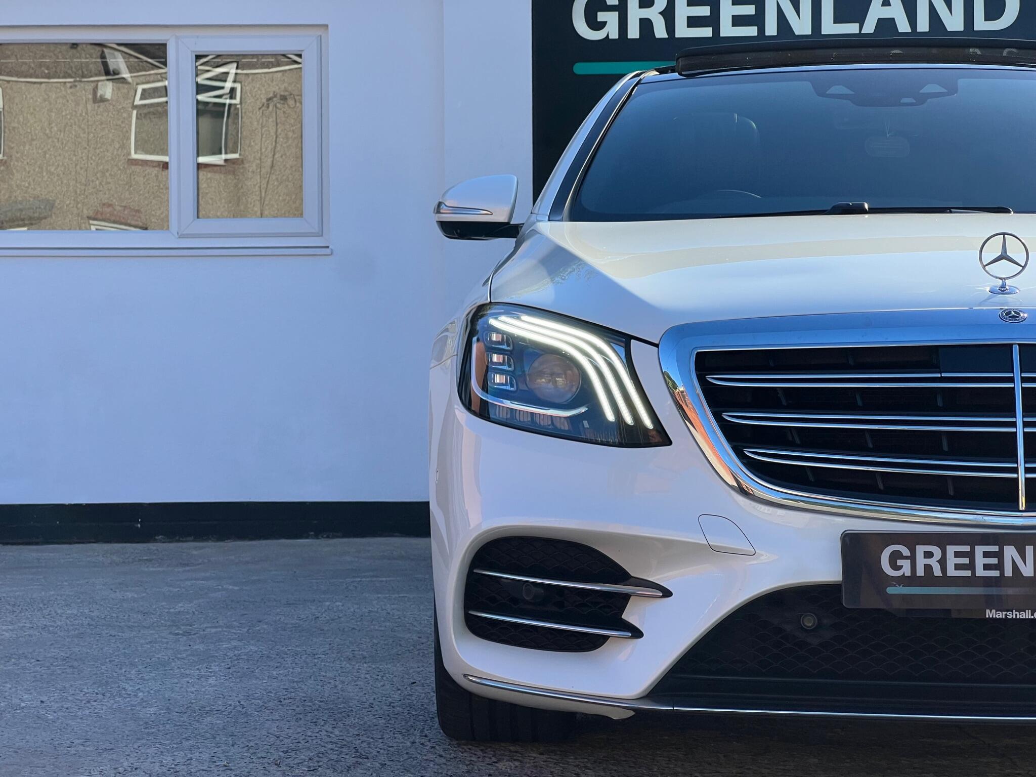 Mercedes-Benz S-Class view 25