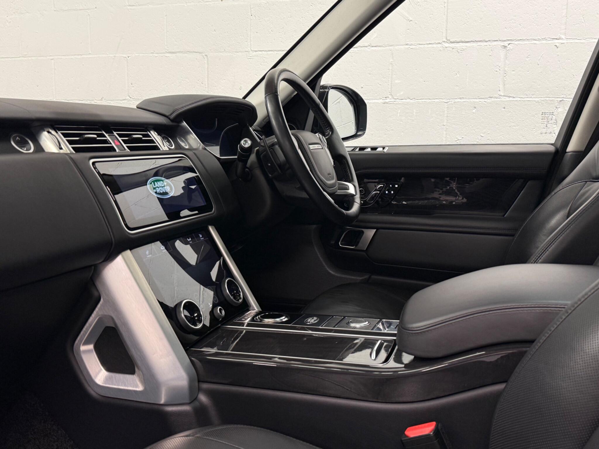 Land Rover Range Rover view 10