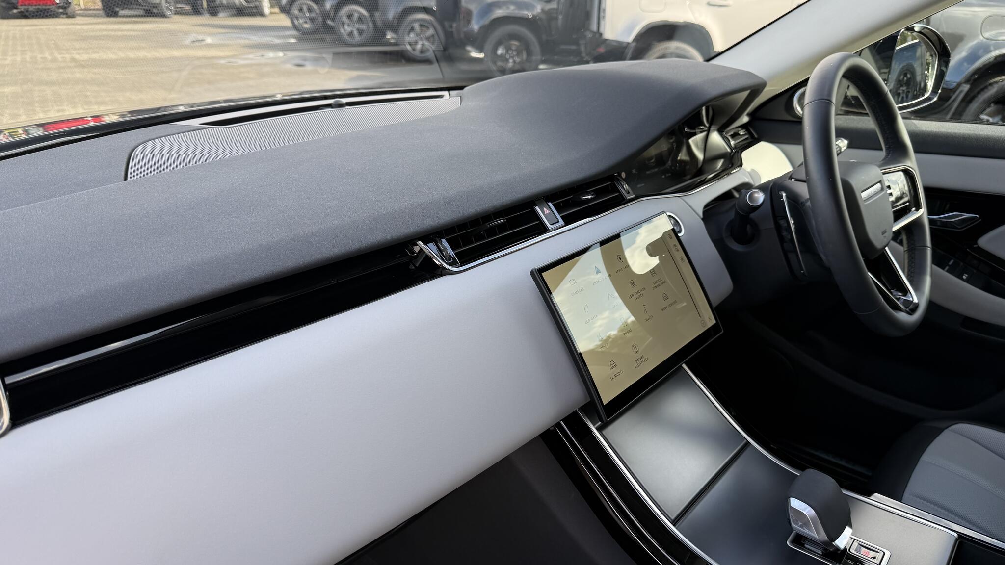 Land Rover Range Rover Evoque view 50