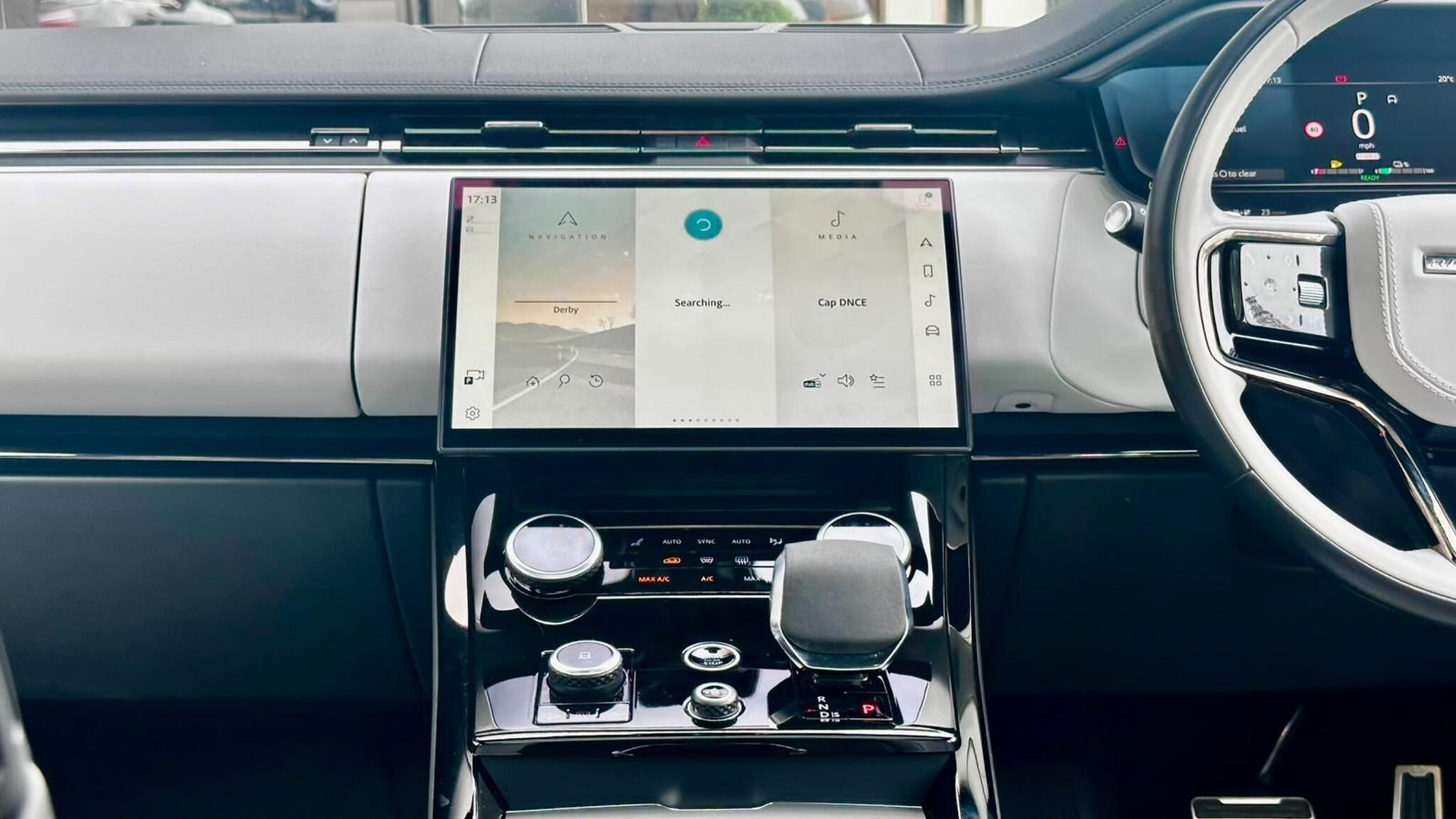 Land Rover Range Rover view 28