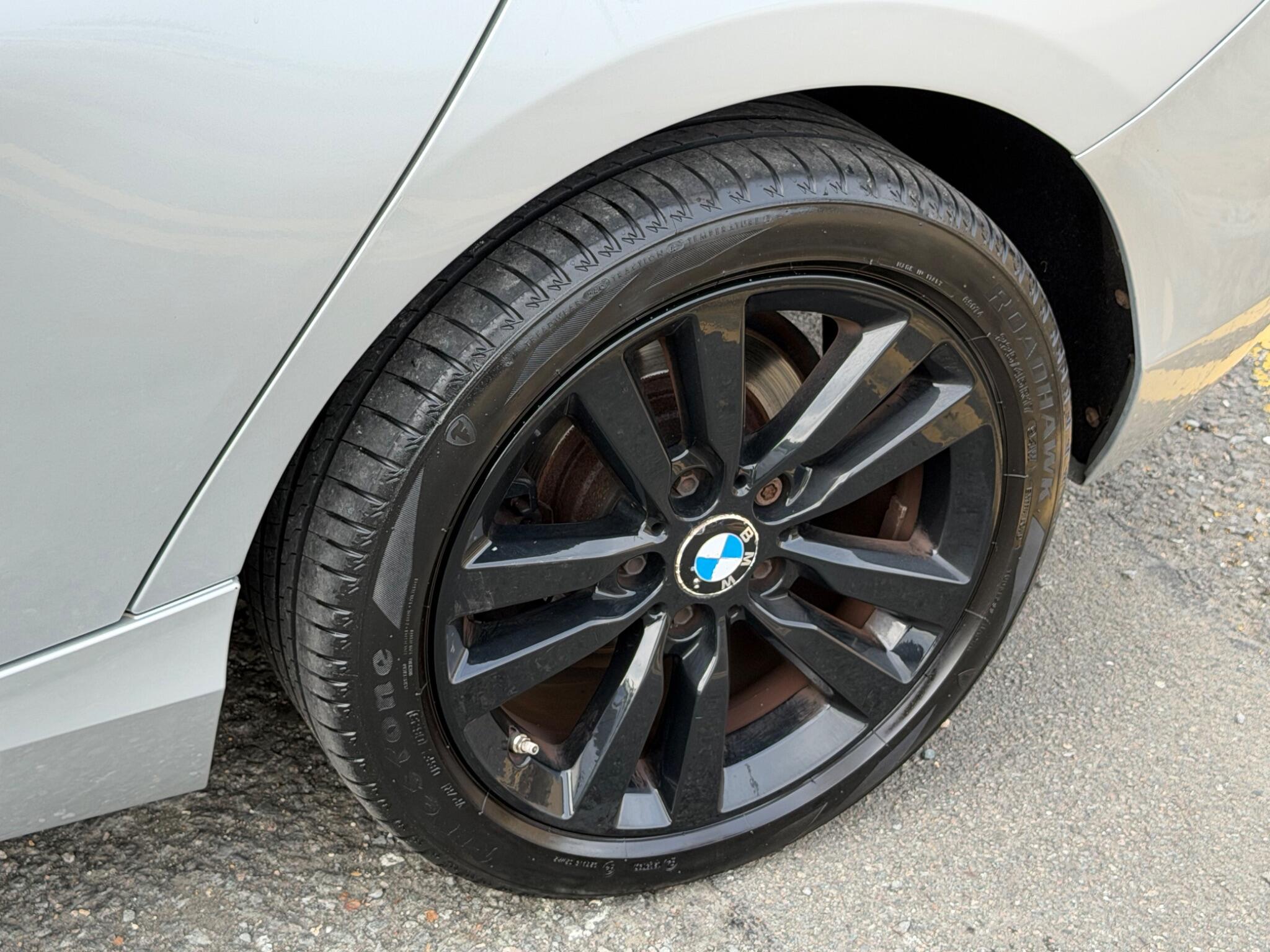 BMW 1 Series view 22