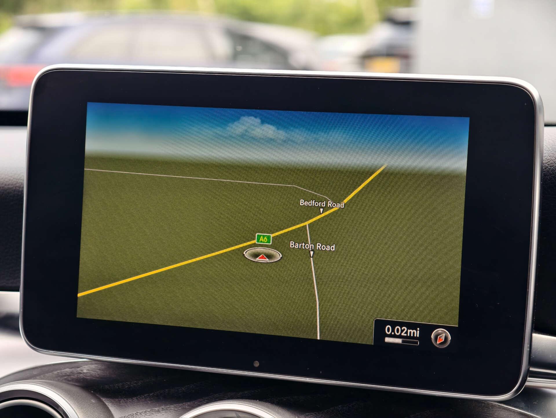 Mercedes-Benz C Class view 32