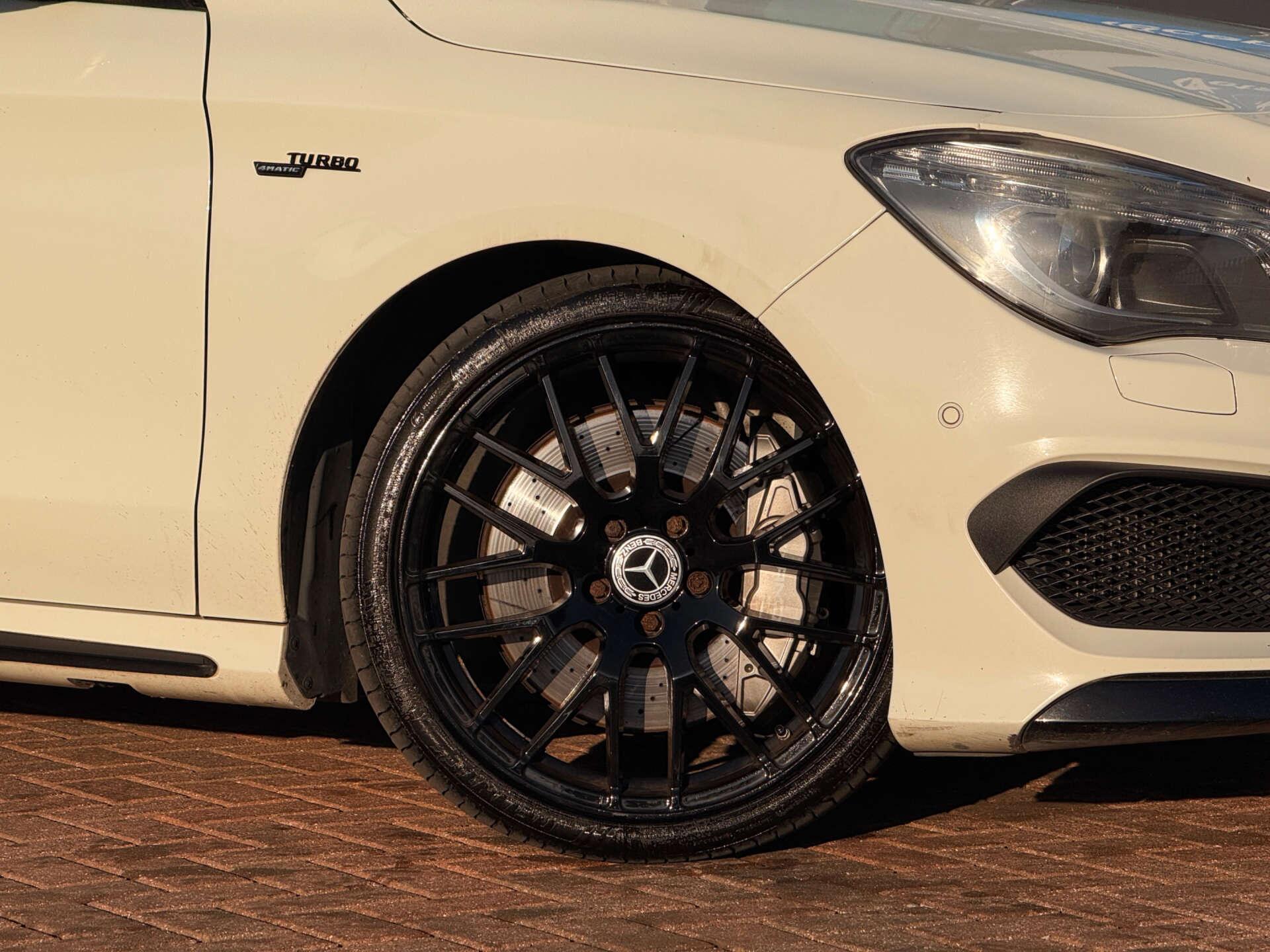 Mercedes-Benz Cla view 19