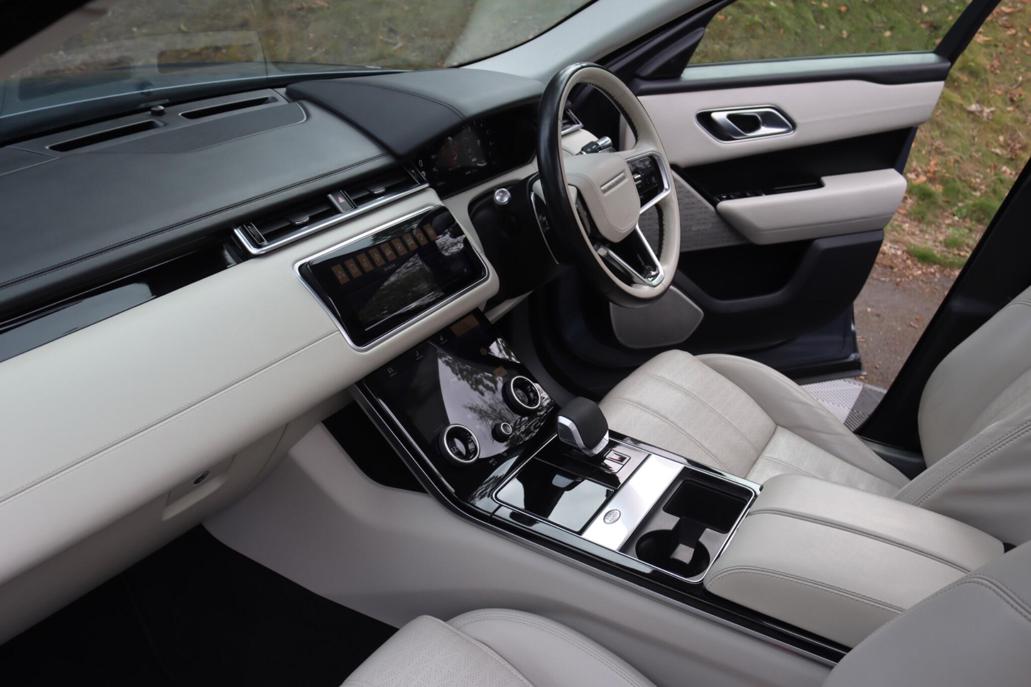 Land Rover Range Rover Velar view 33