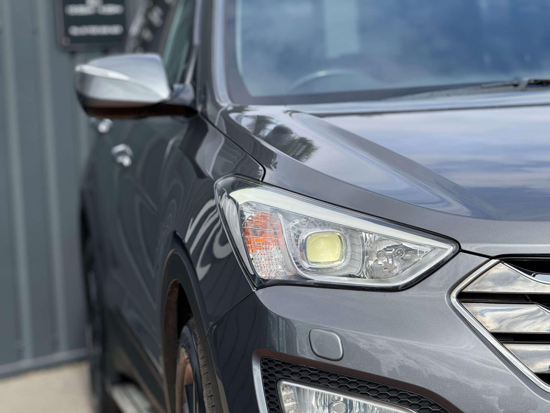 Hyundai Santa FE view 15
