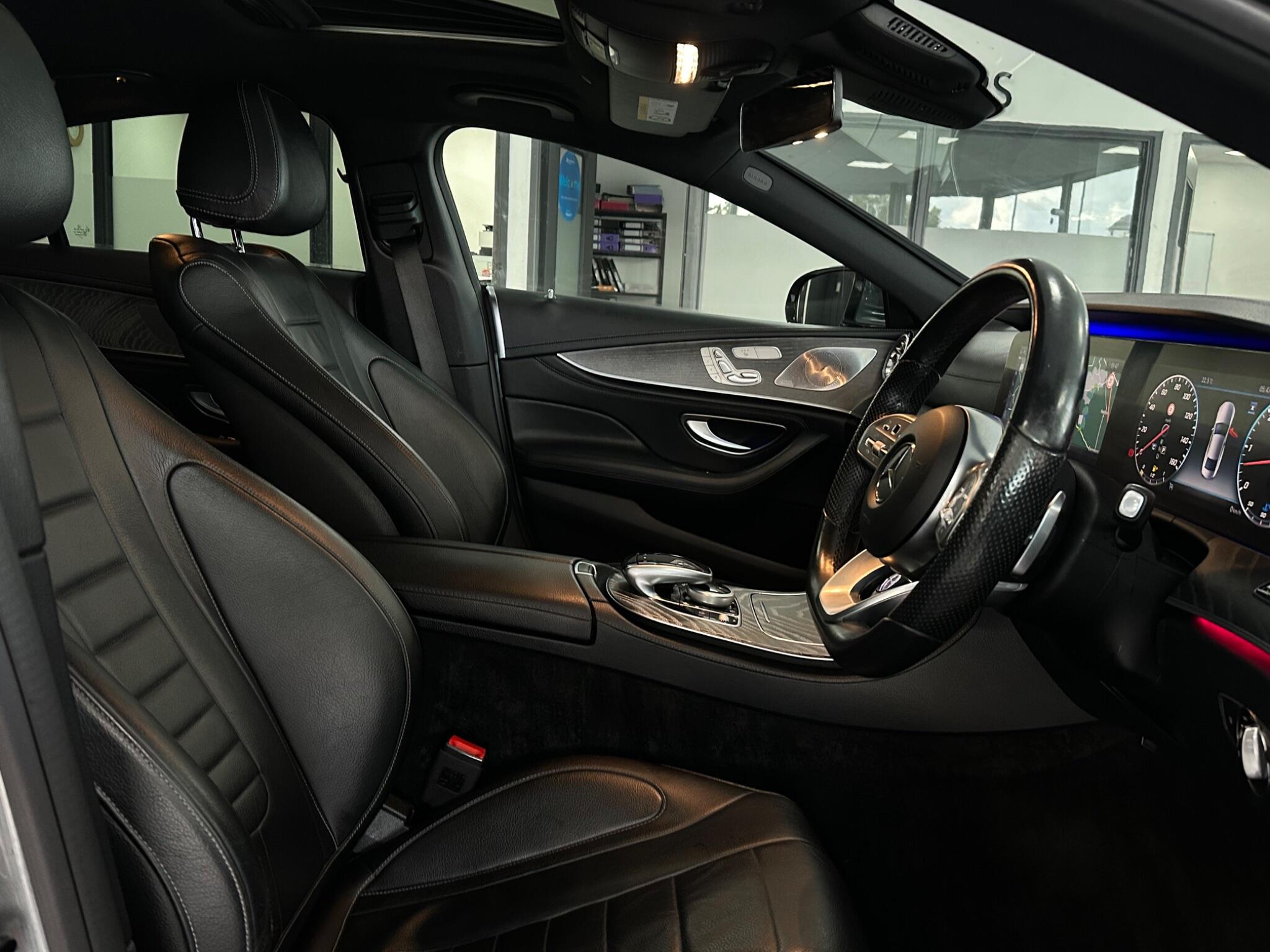 Mercedes-Benz CLS view 22