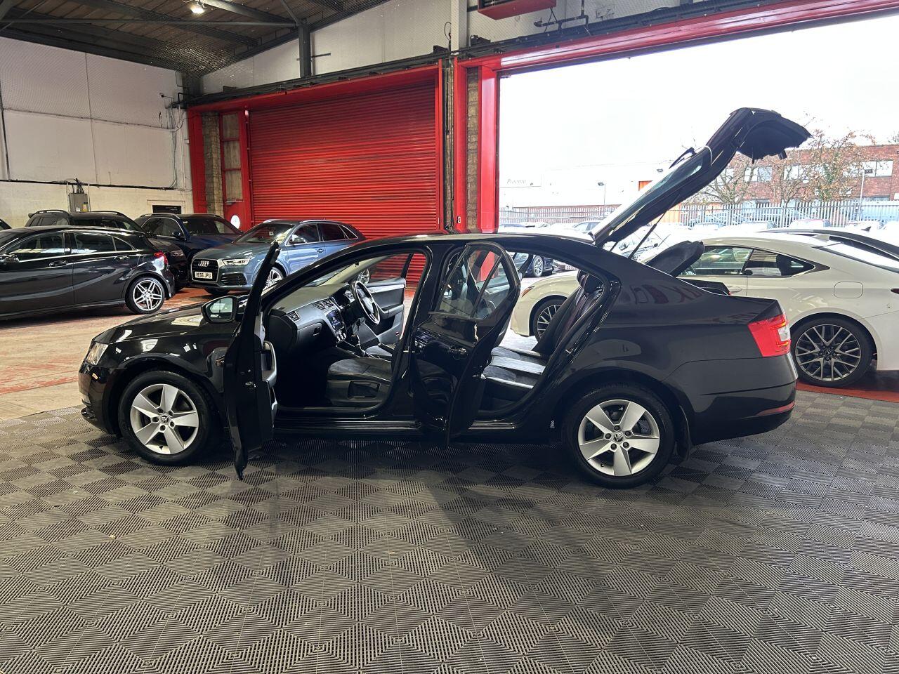 Skoda Octavia view 13