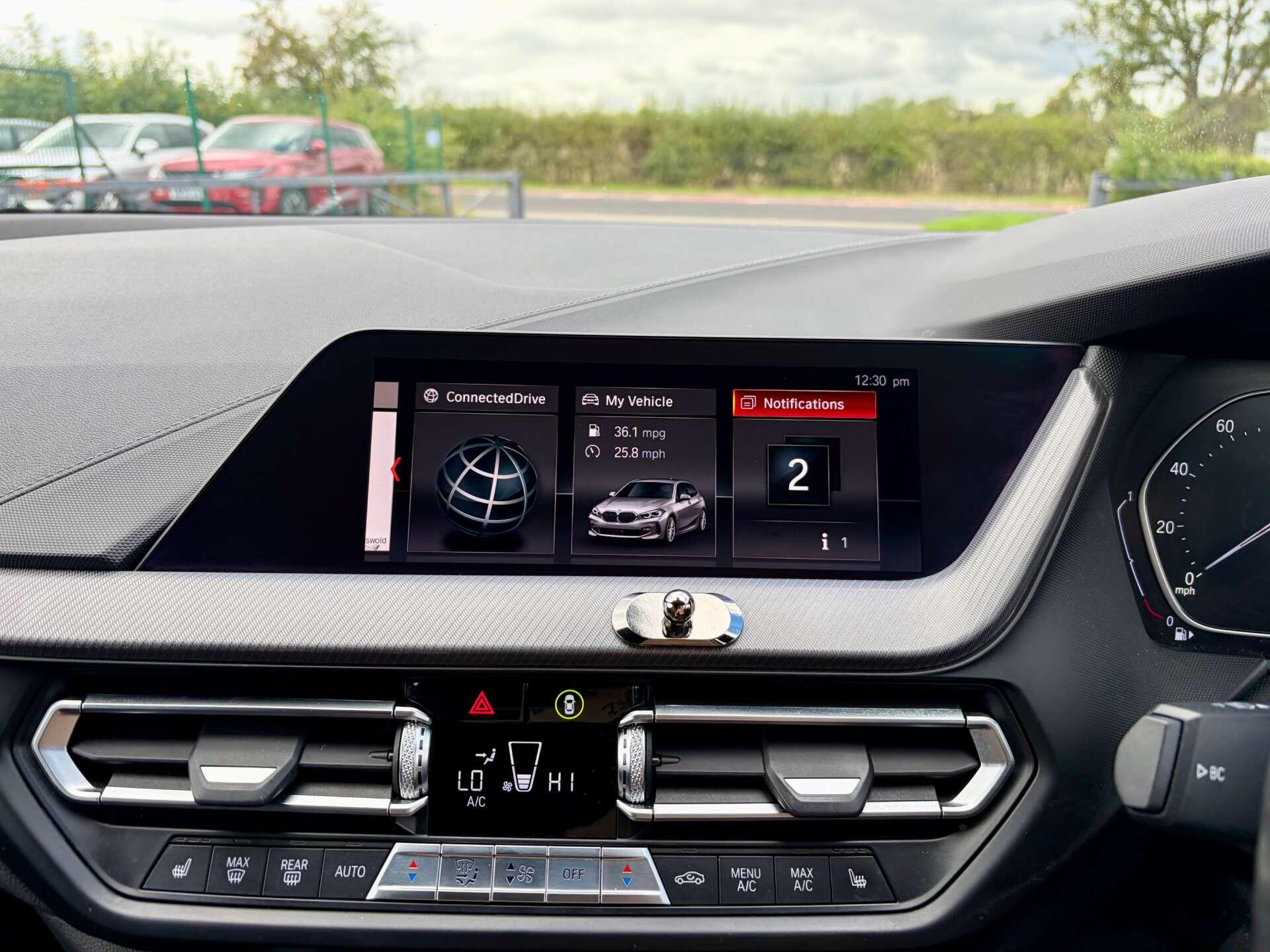 BMW 1 Series view 44