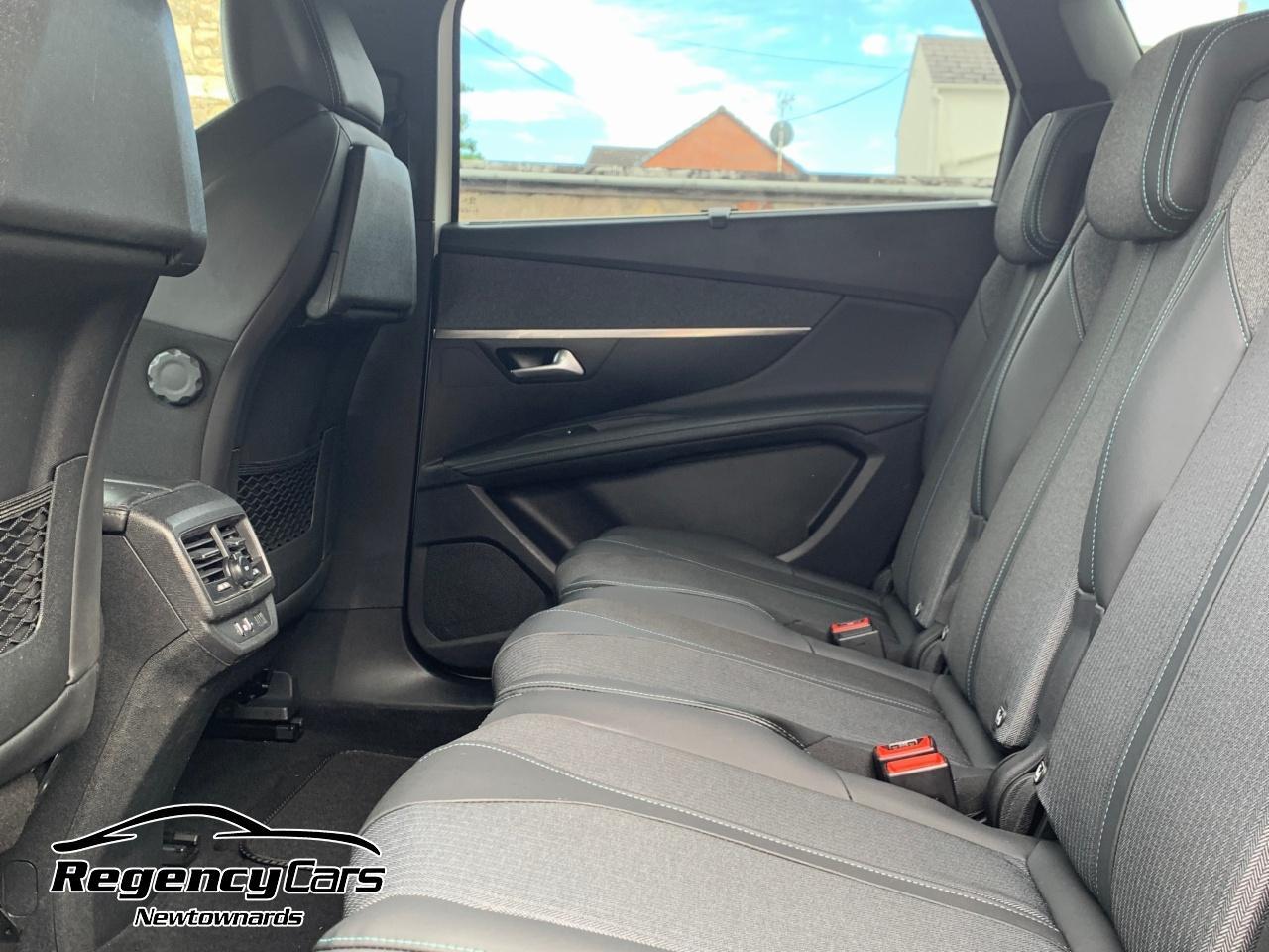 Peugeot 5008 view 14