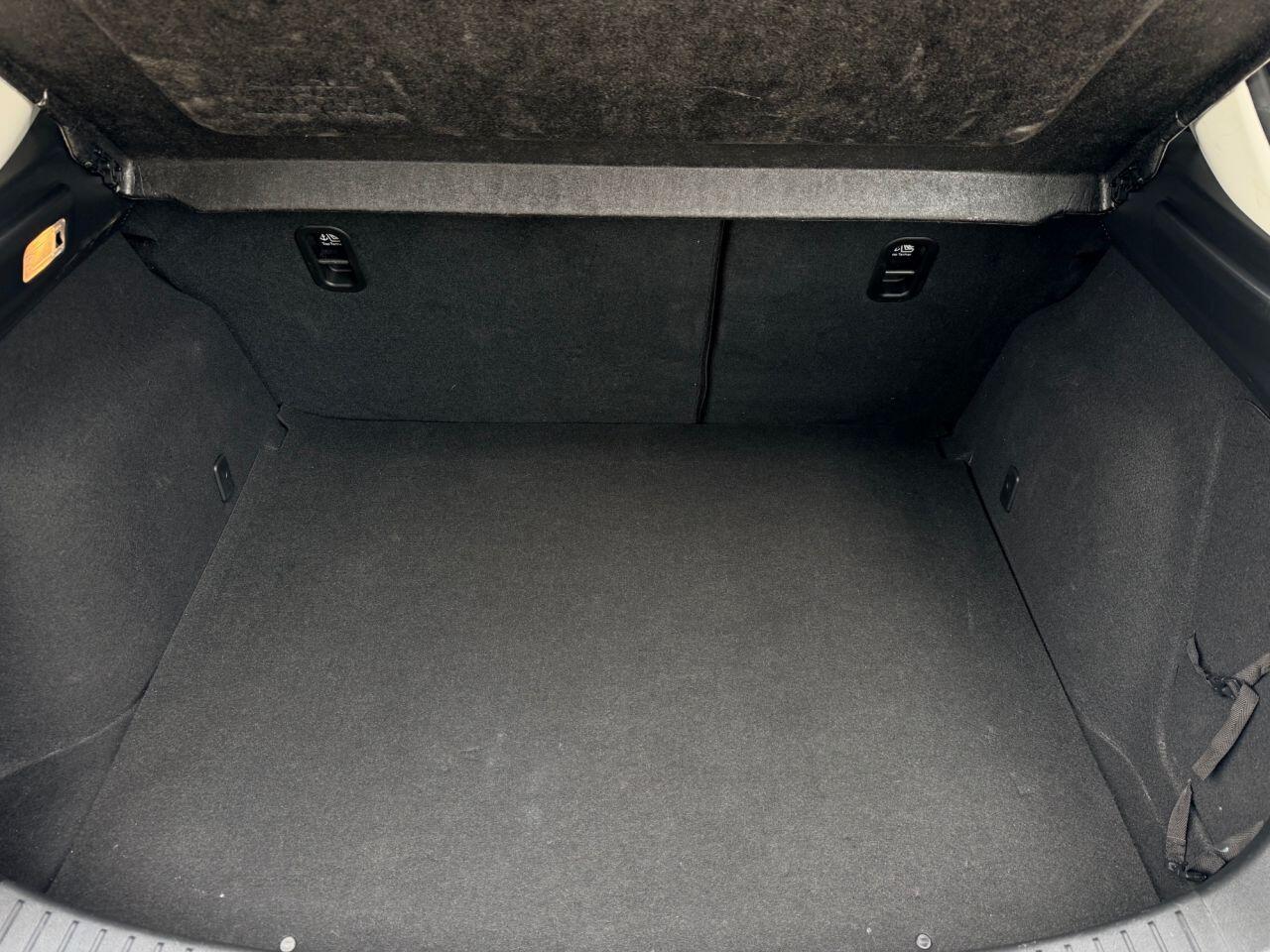 Mazda Mazda3 view 25
