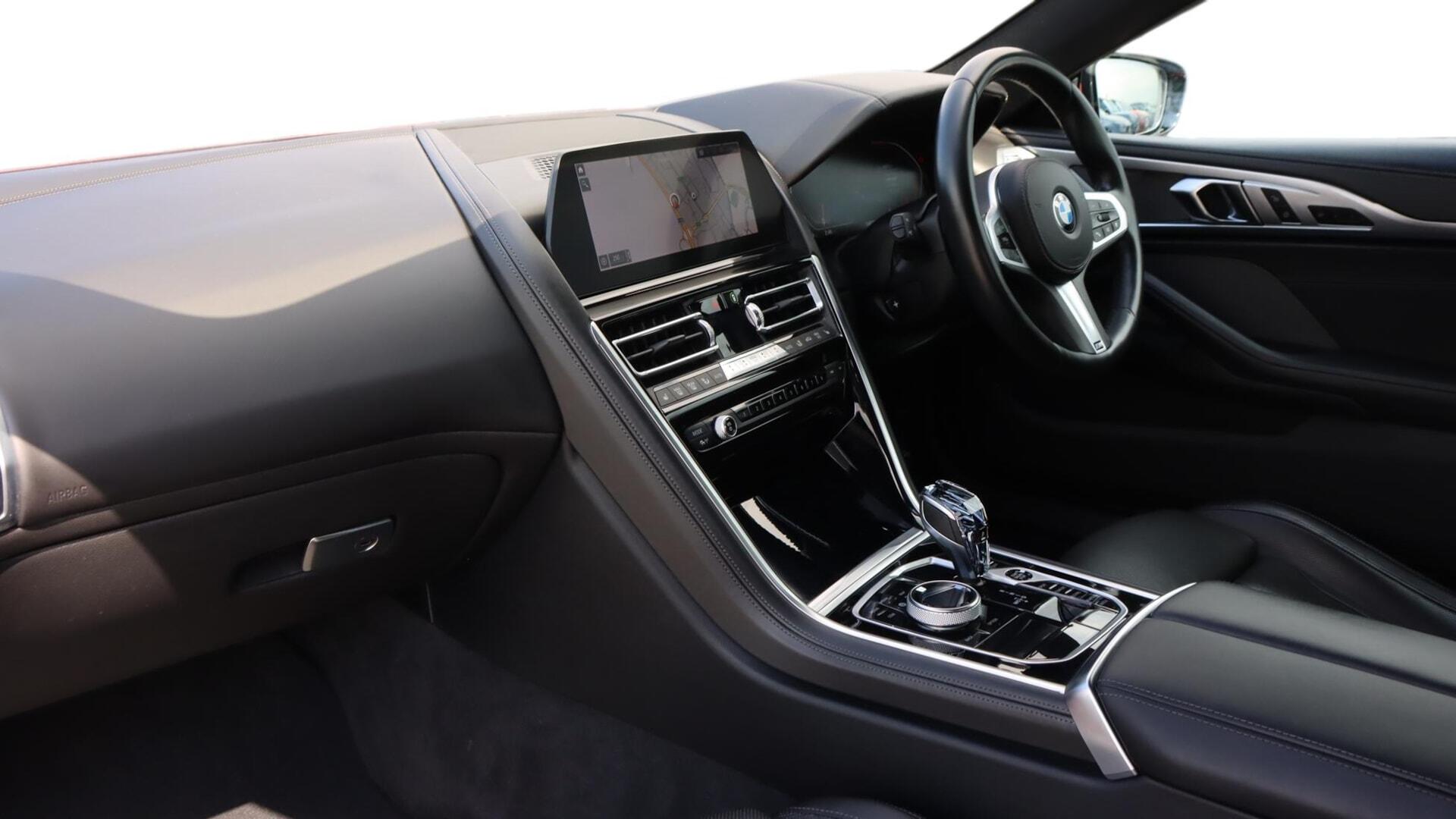 BMW 8 Series view 7