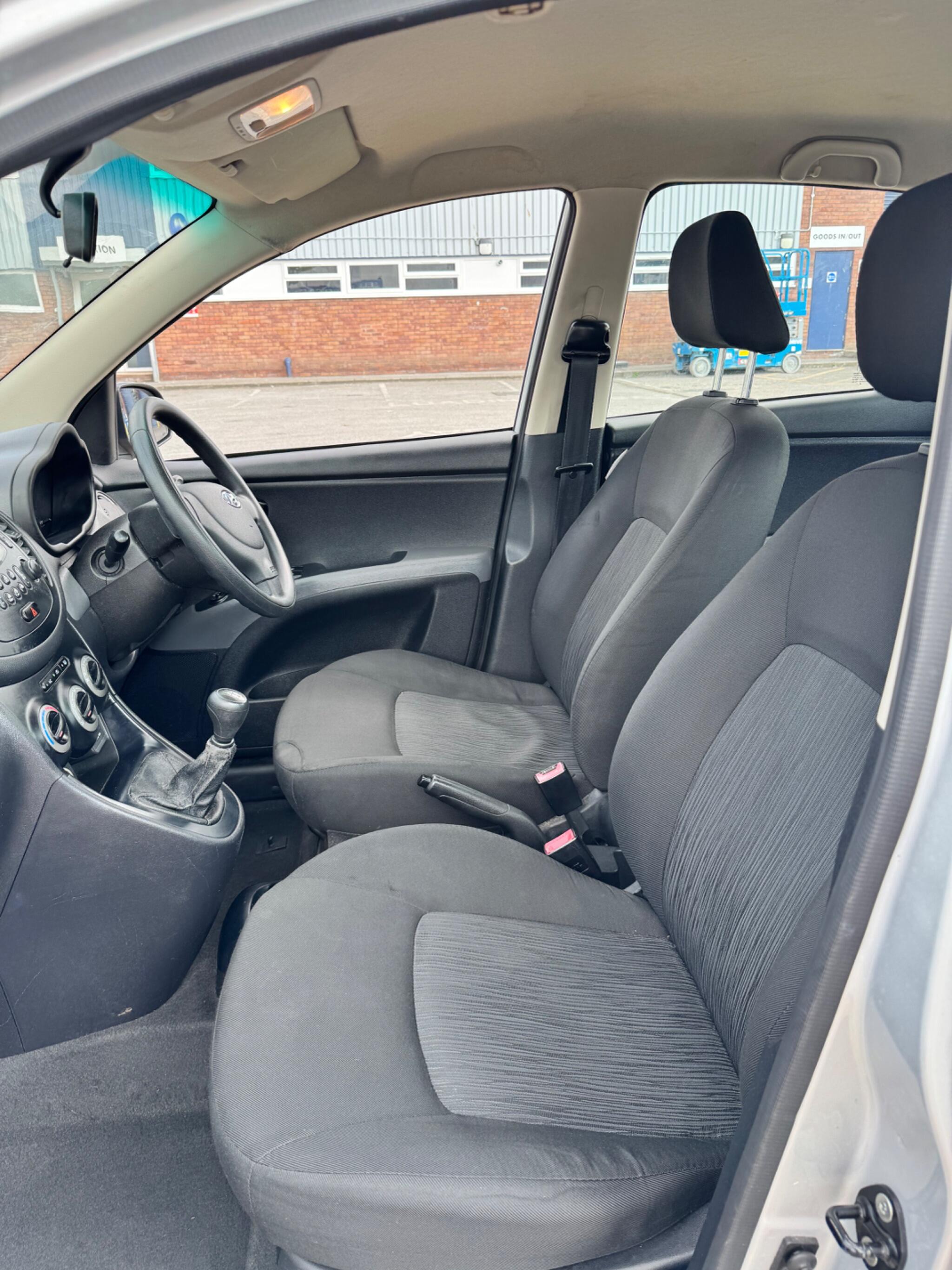 Hyundai I10 view 45