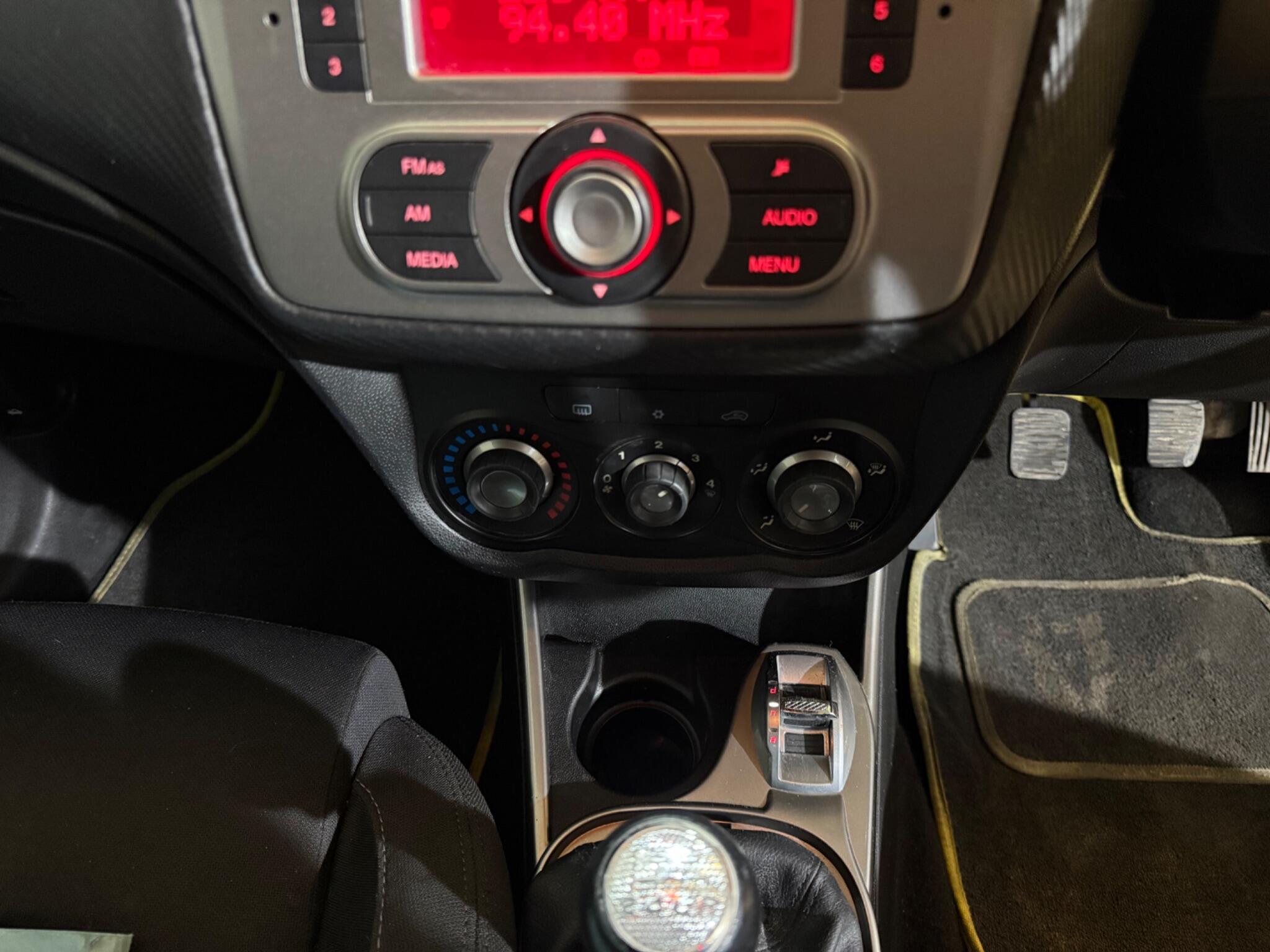 2009 Alfa Romeo MiTo image 28