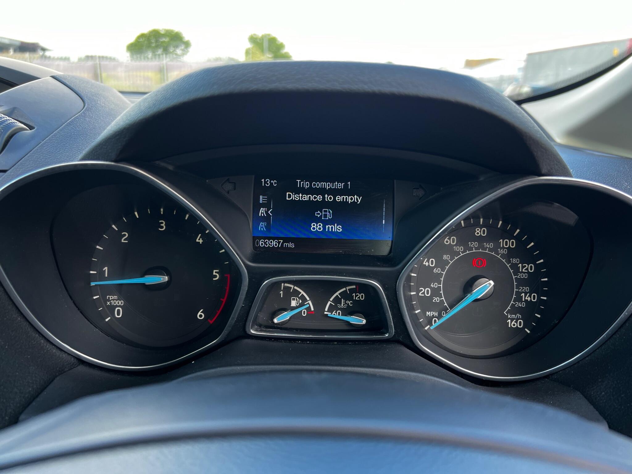 Ford C-Max view 27