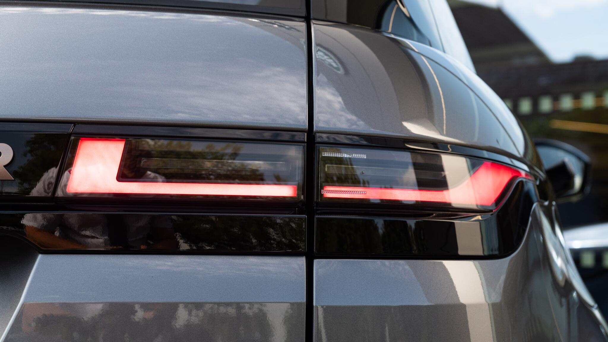 Land Rover Range Rover Evoque view 49