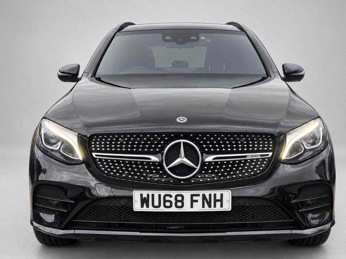 Mercedes-Benz GLC view 3
