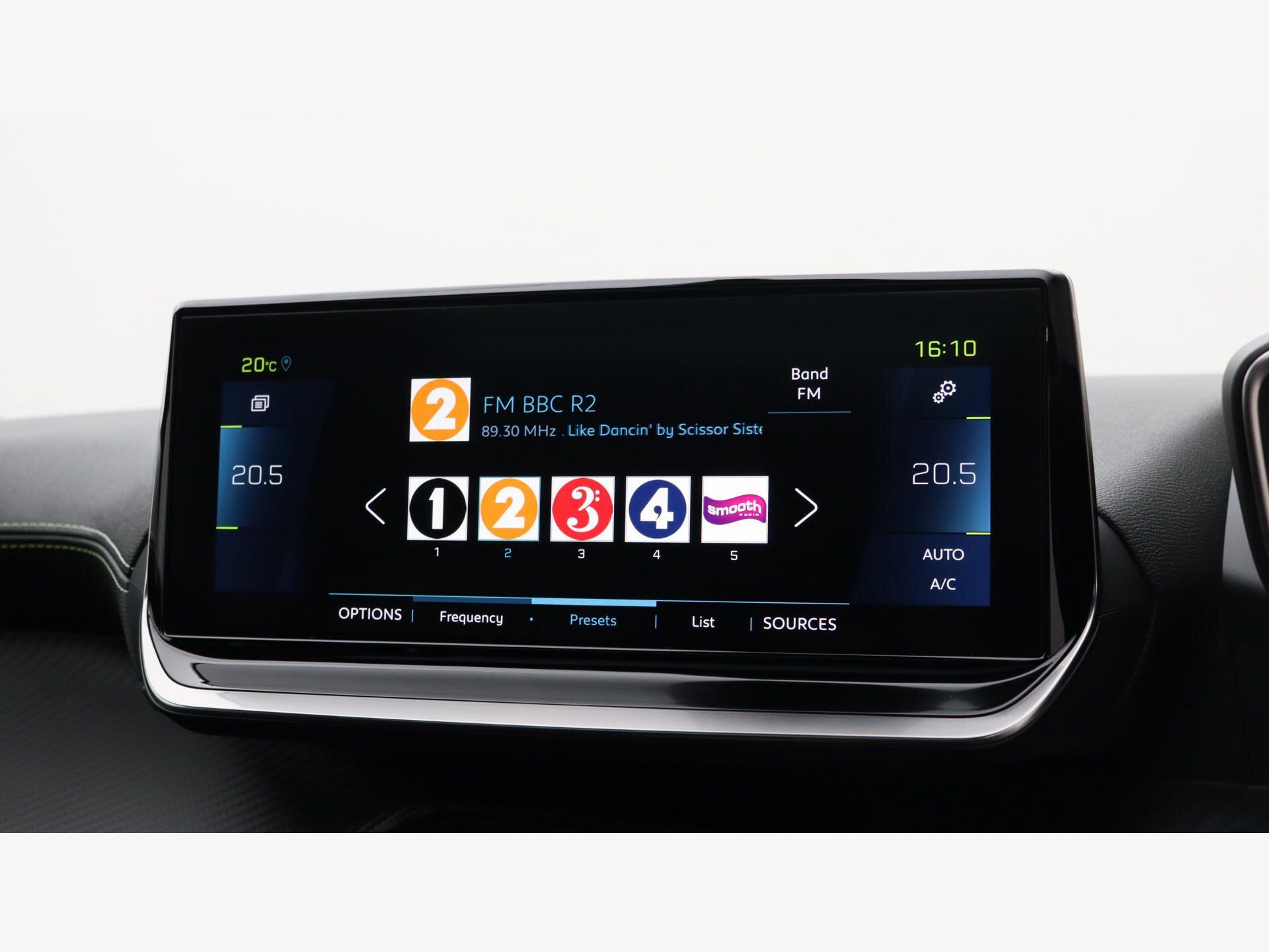 Peugeot e-208 view 33