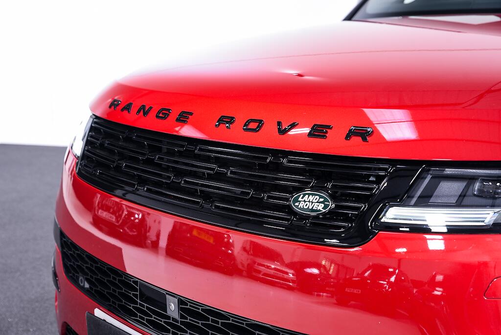 Land Rover Range Rover Sport view 9