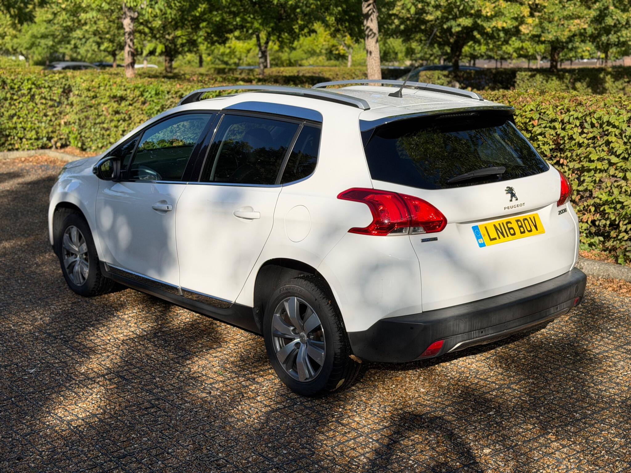Peugeot 2008 view 21