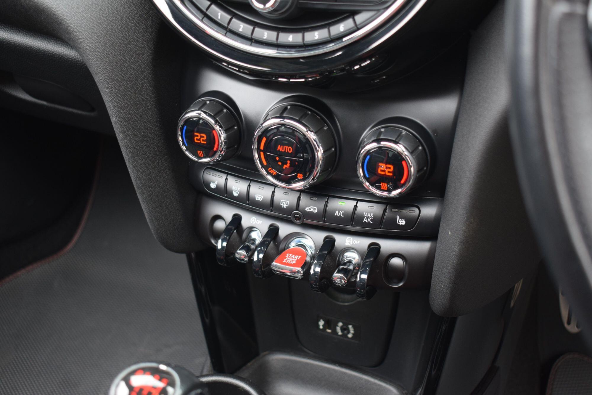 Mini Hatch view 20