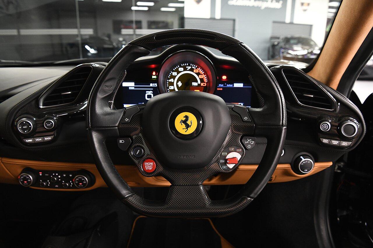 Ferrari 488 view 23
