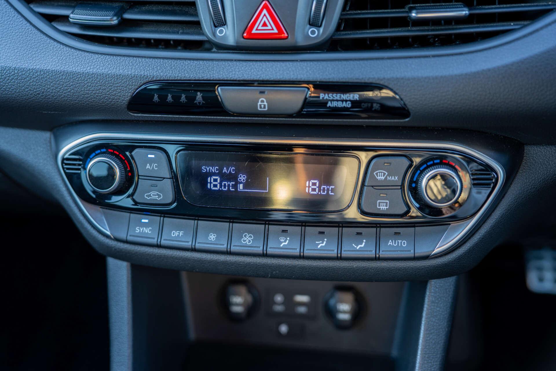 Hyundai i30 view 60