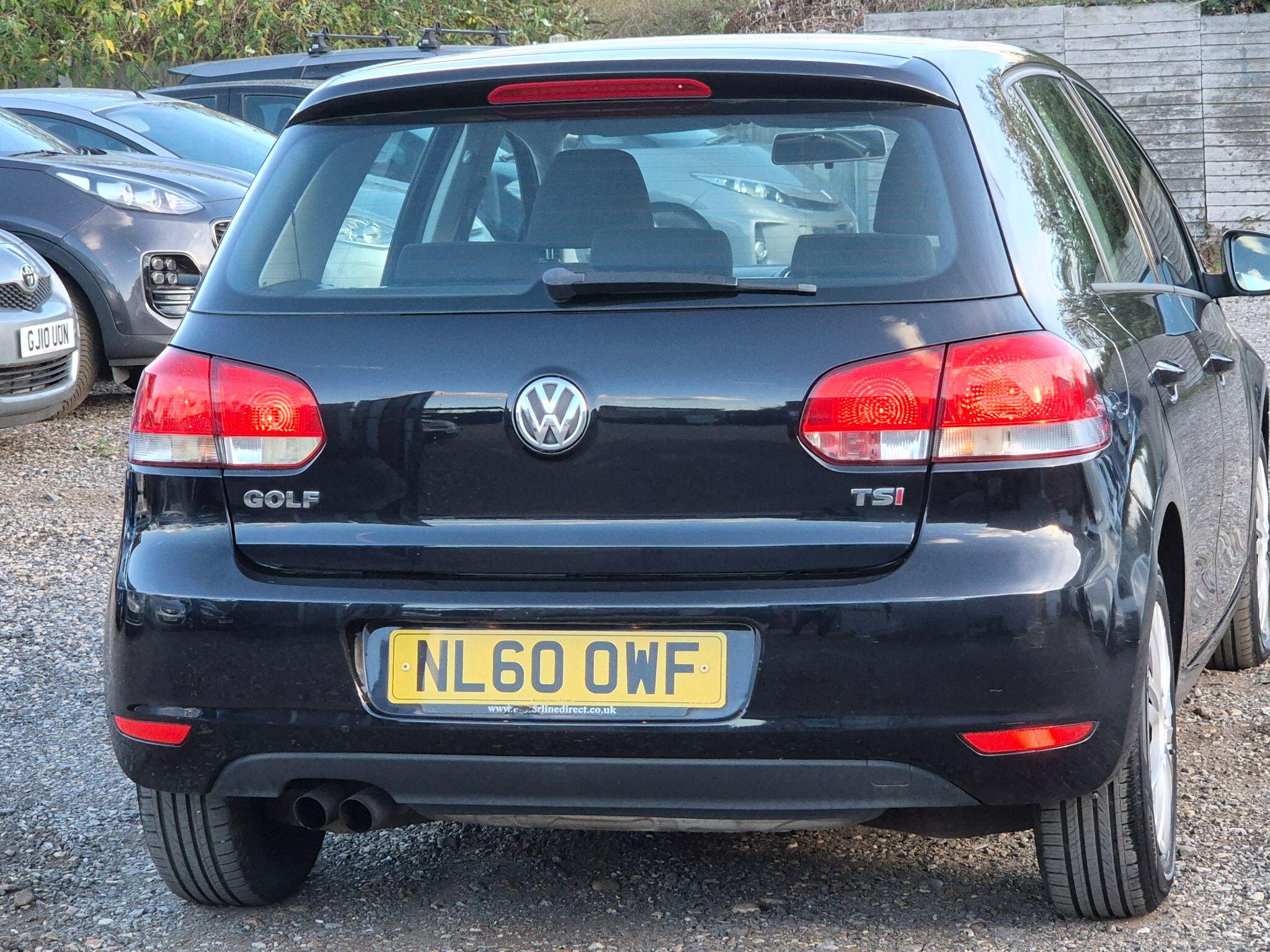 Volkswagen Golf view 6