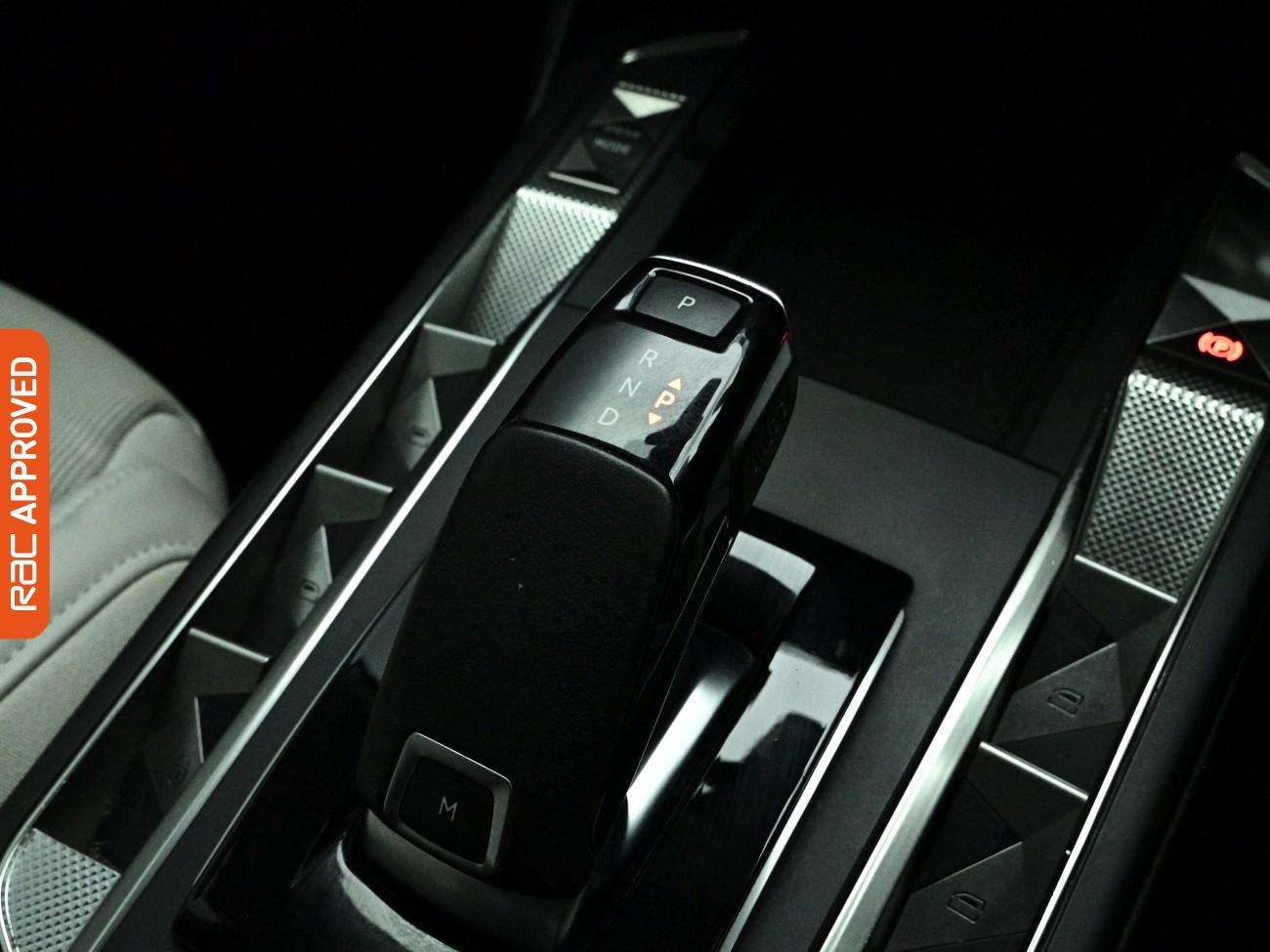 DS Automobiles DS 3 Crossback view 17