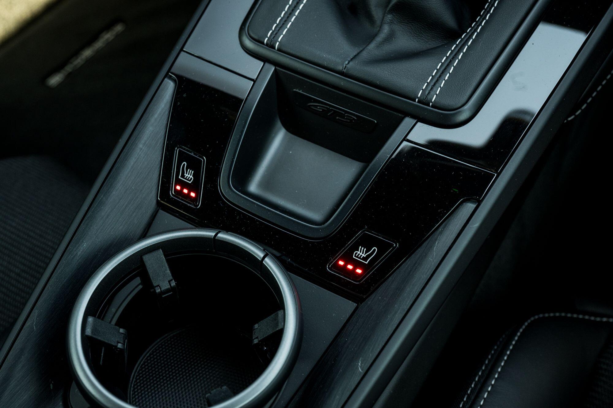 Porsche 911 view 50
