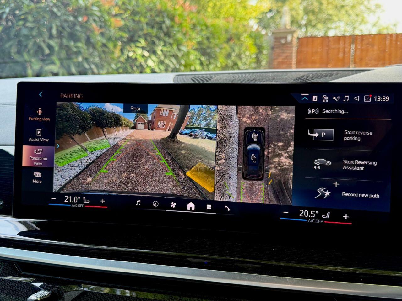 BMW X7 view 10