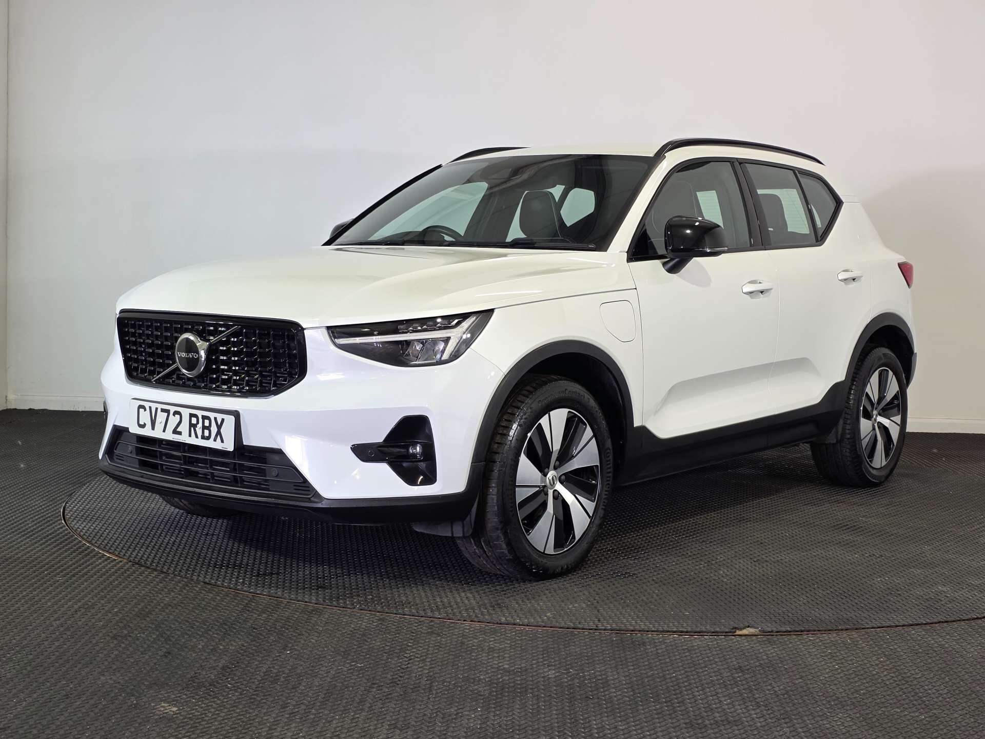 Volvo XC40 view 3