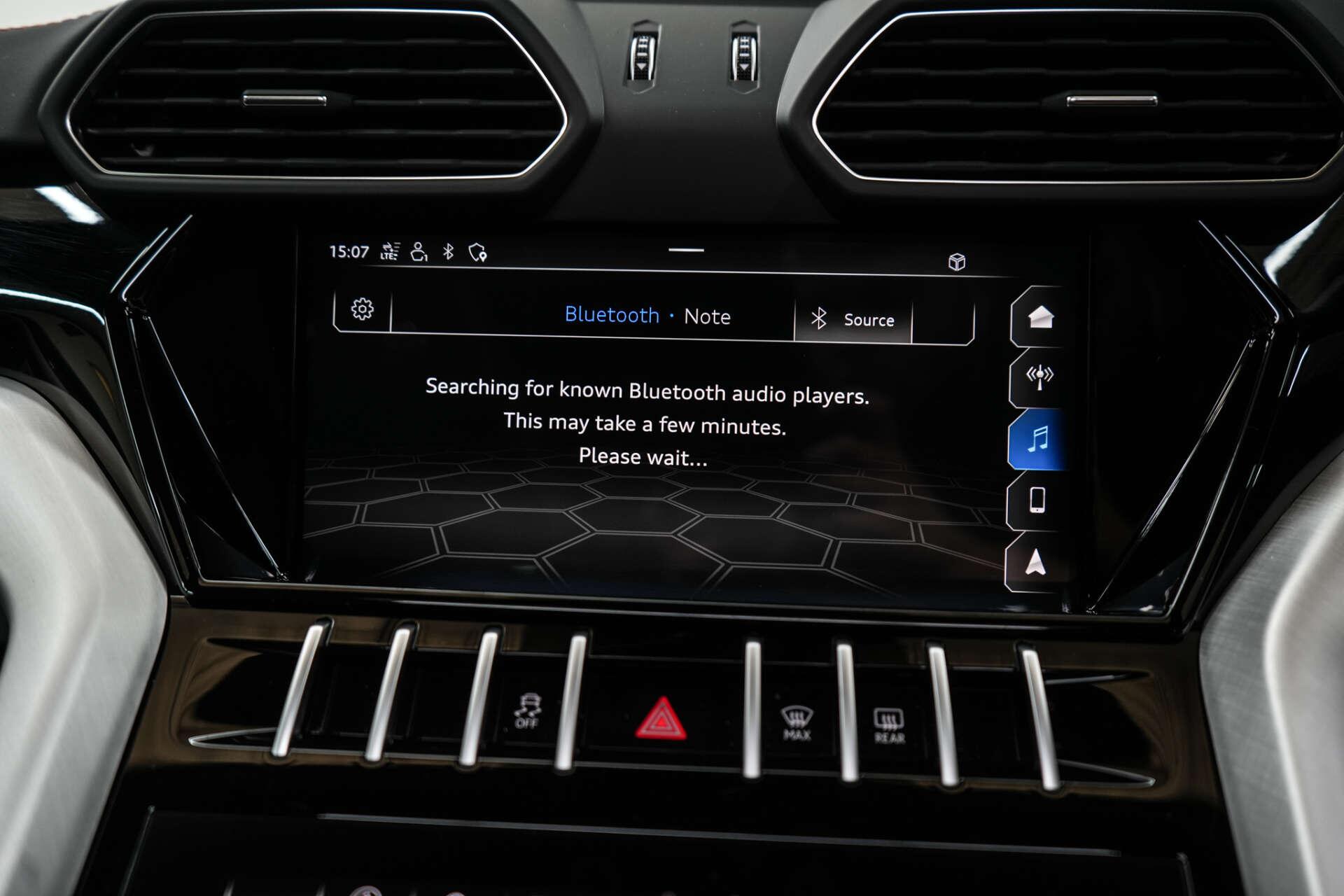 Lamborghini Urus view 51