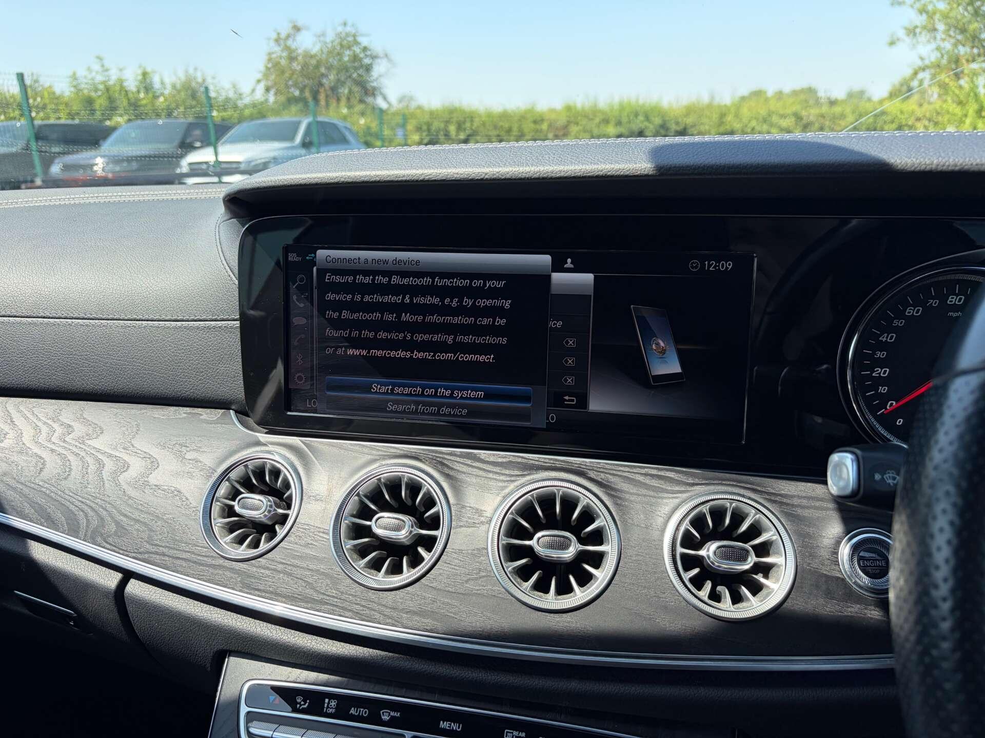 Mercedes-Benz E Class view 52