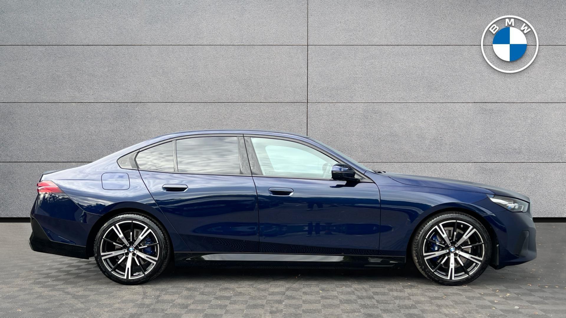 BMW 5 Series view 3