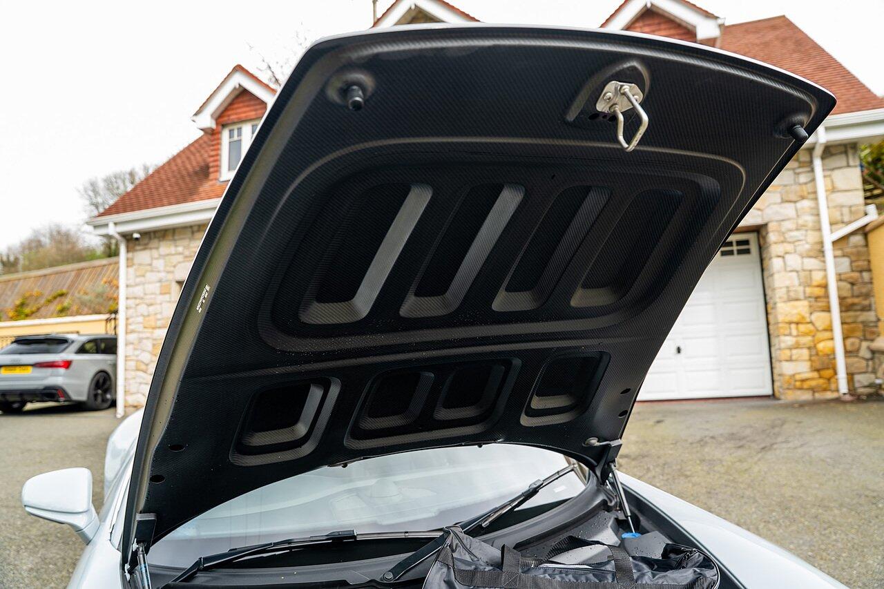 Porsche 911 view 86