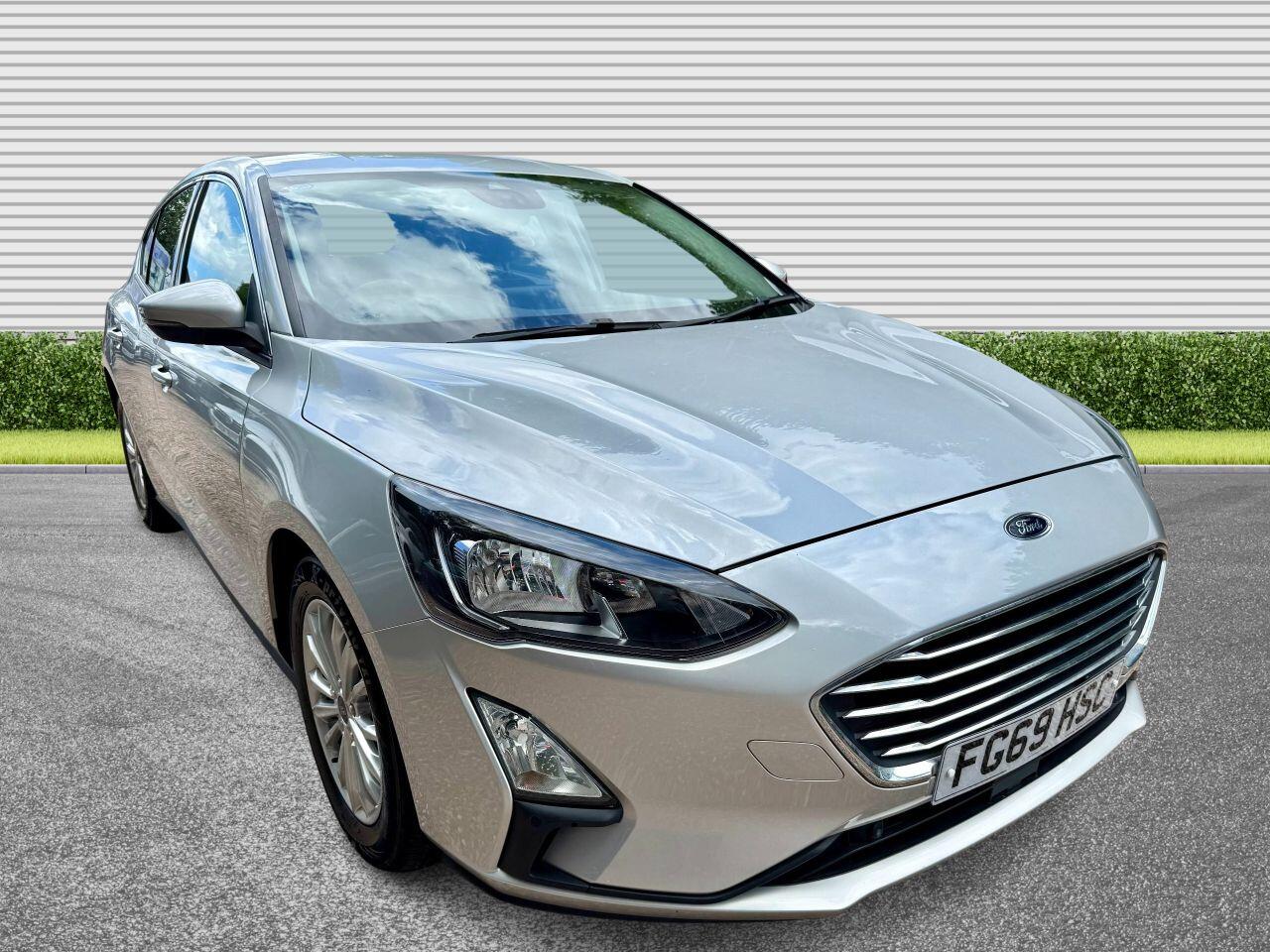 Ford Focus view 4