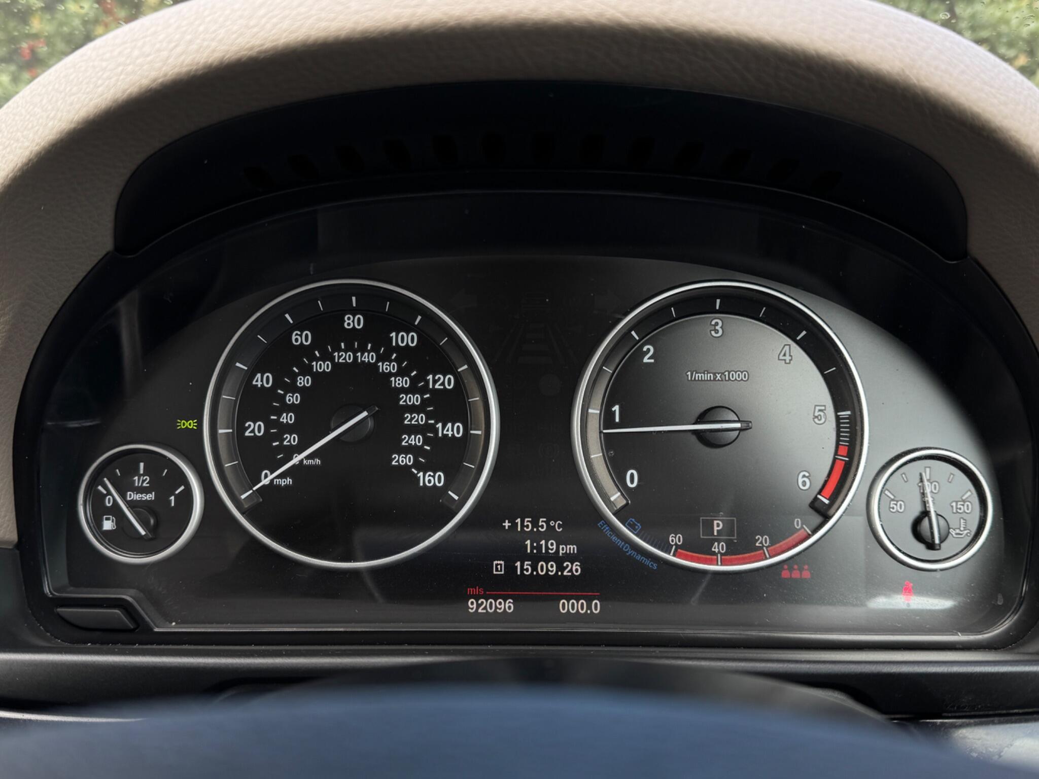 BMW 5 Series view 24