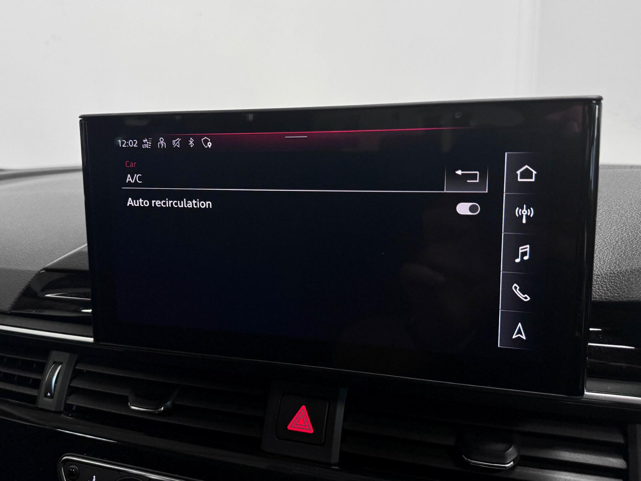 Audi A4 view 50
