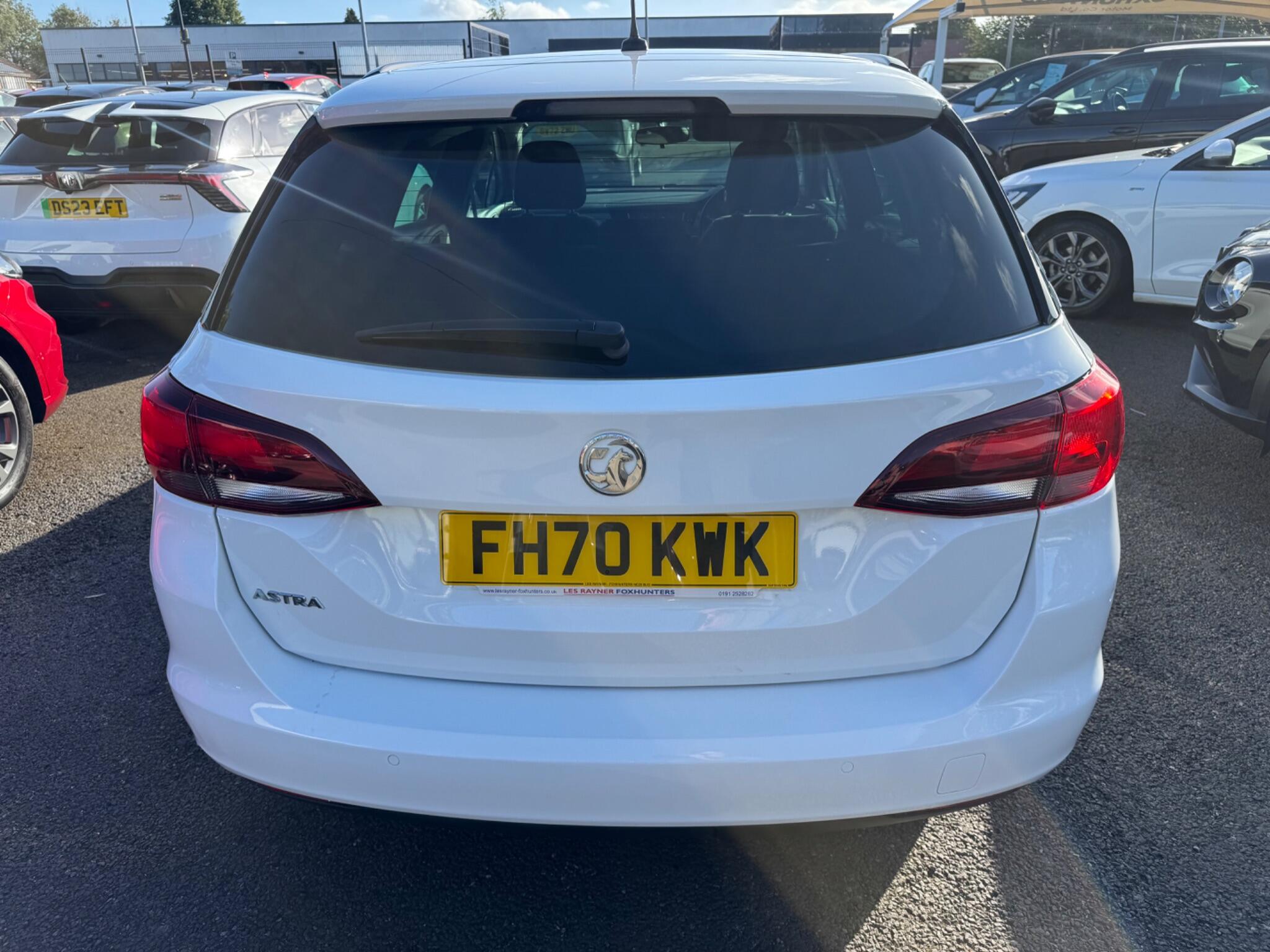 Vauxhall Astra view 3