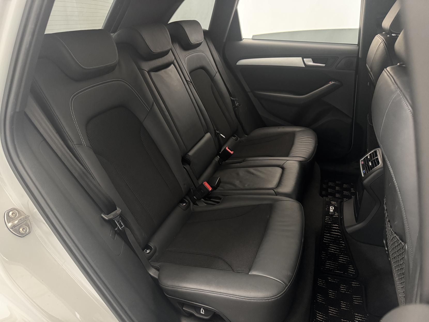 Audi Q5 view 61