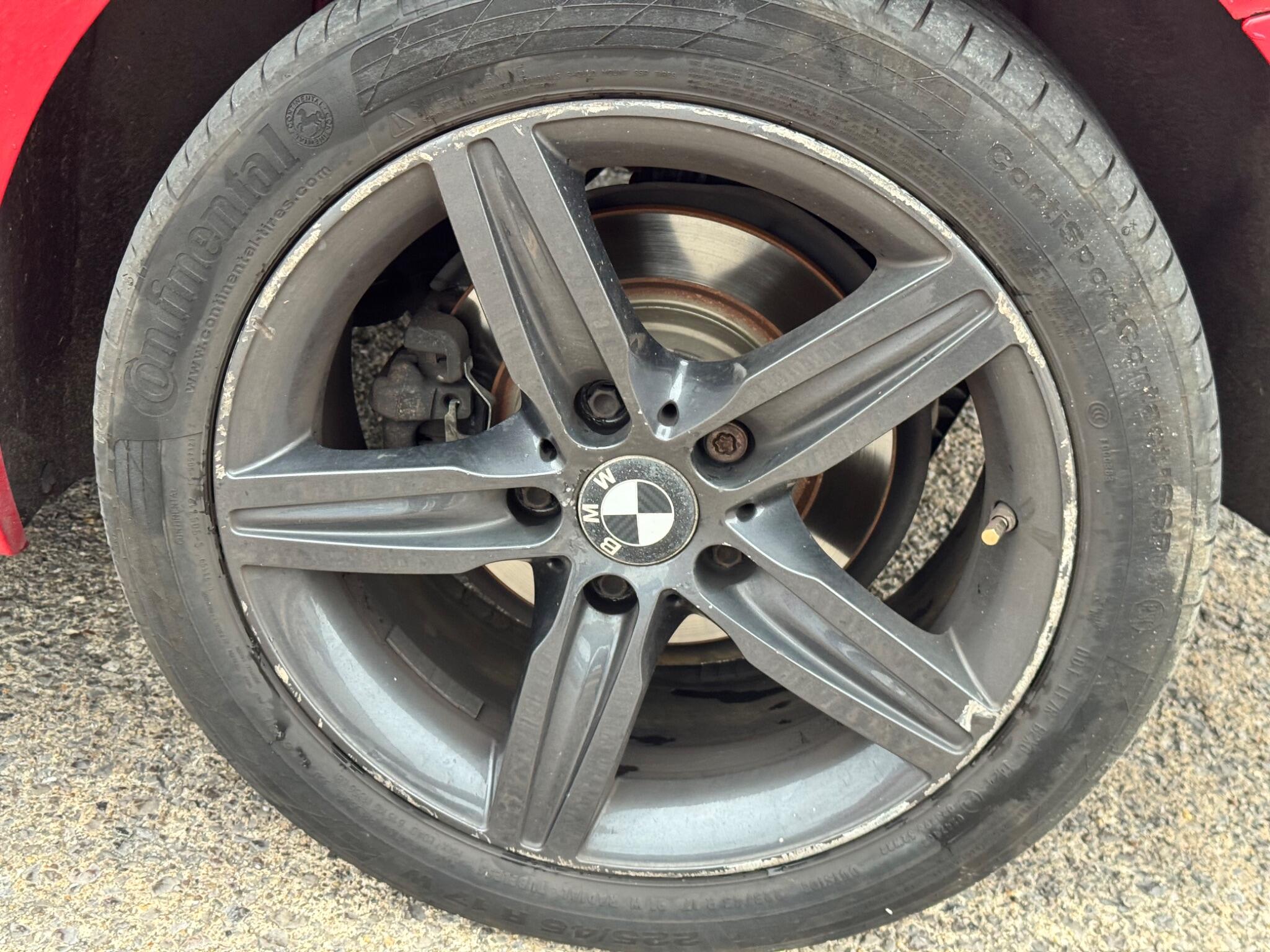 BMW 1 Series view 33