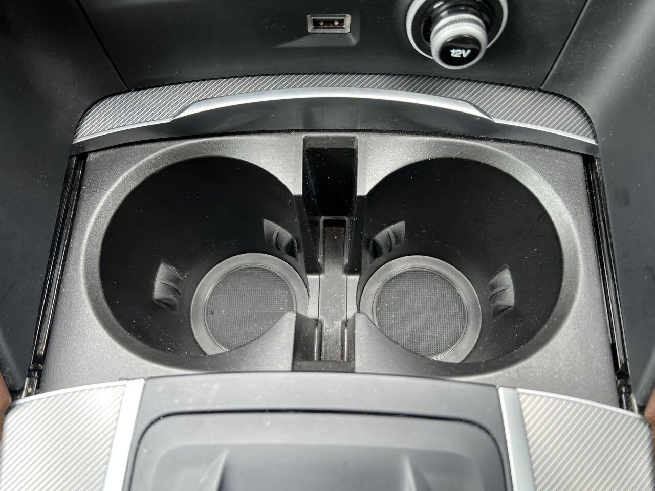 Alfa Romeo Stelvio view 38