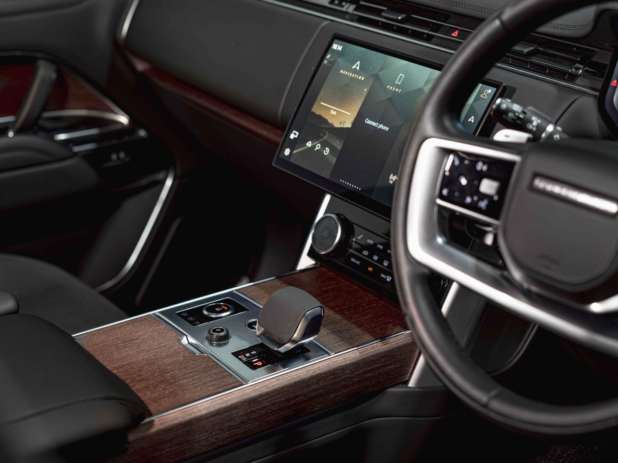 Land Rover Range Rover view 20