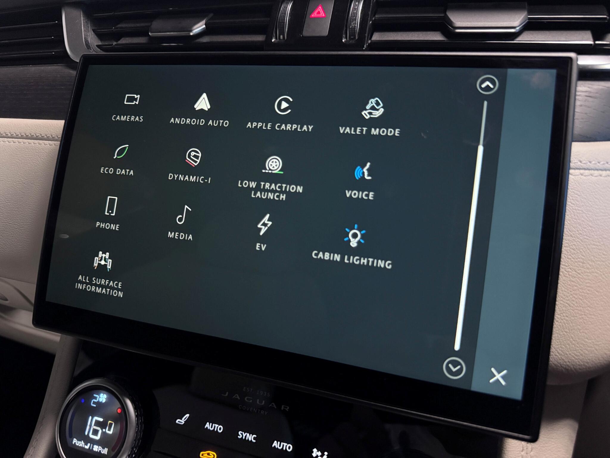 Jaguar F-Pace view 46