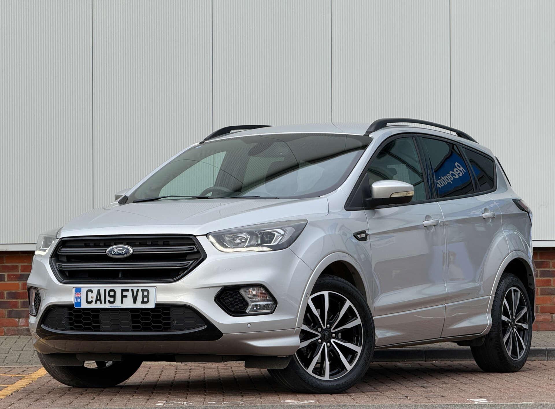 Ford Kuga view 3