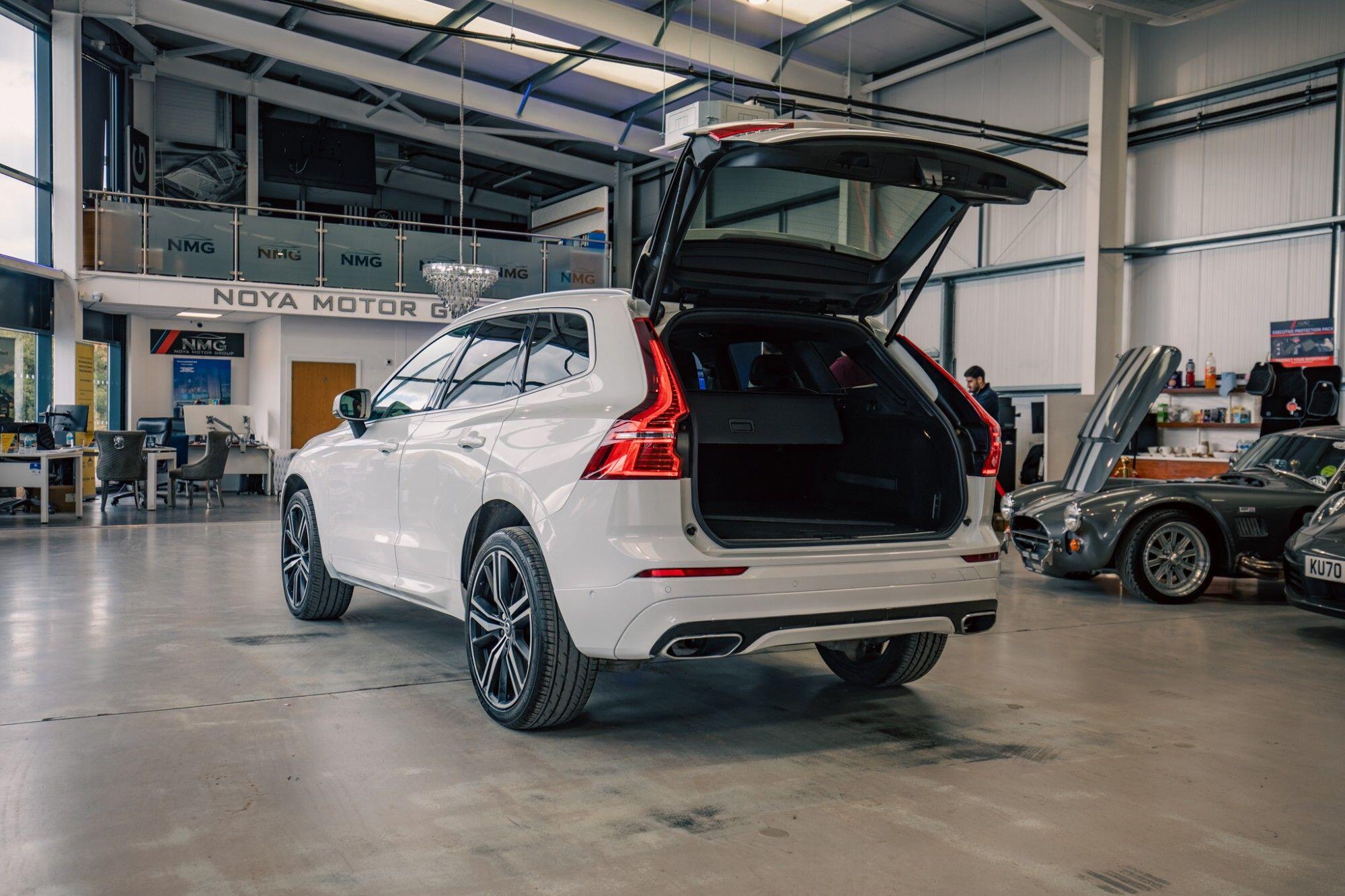 Volvo XC60 view 30