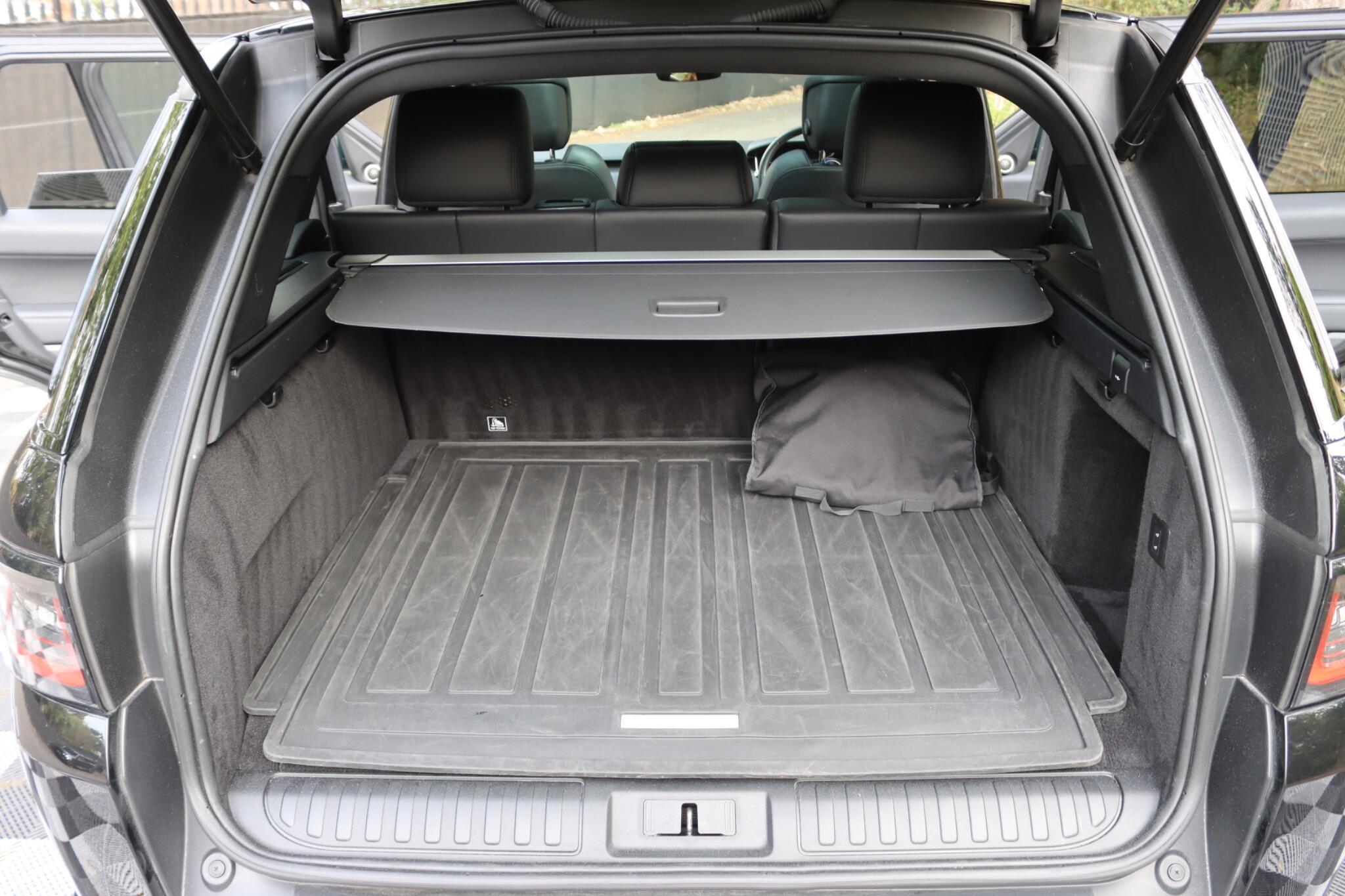 Land Rover Range Rover Sport view 9