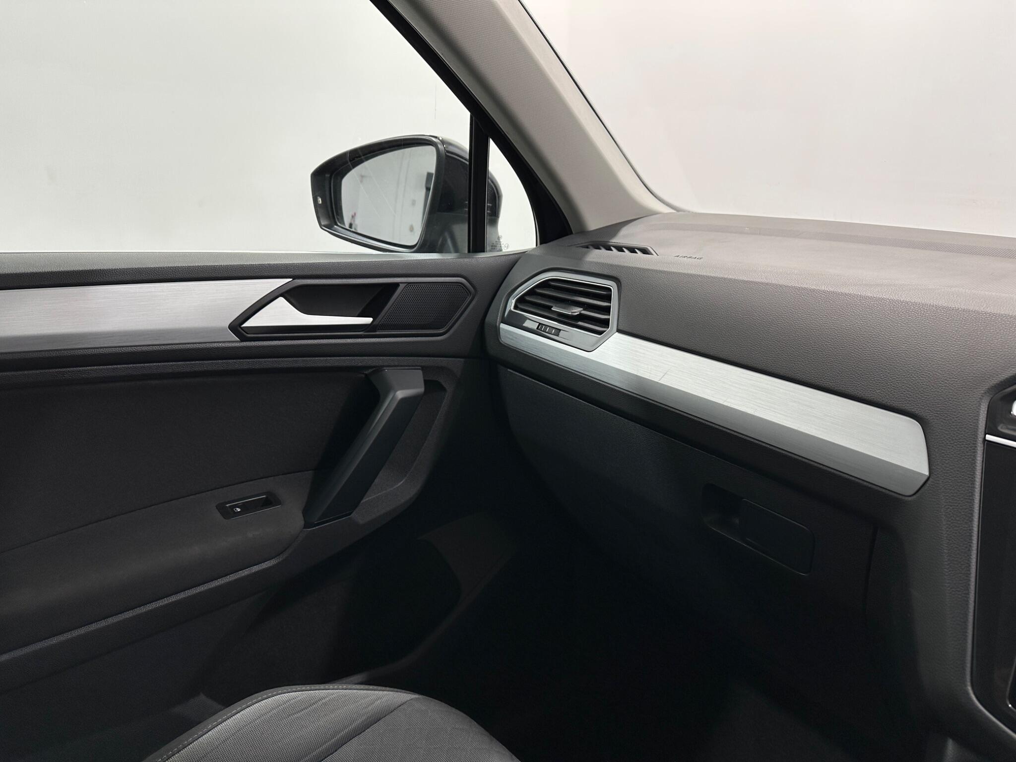 Volkswagen Tiguan view 27