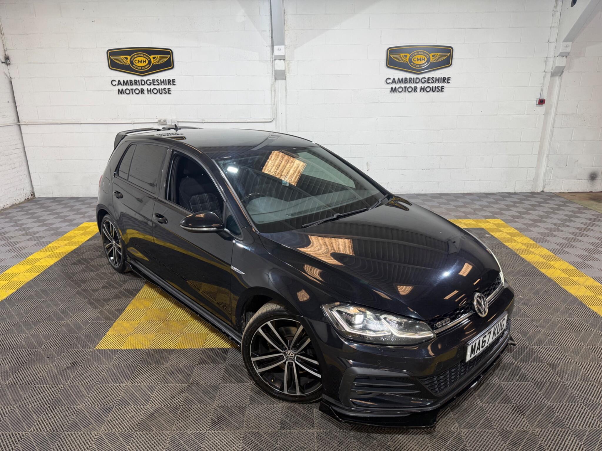 Volkswagen Golf view 6