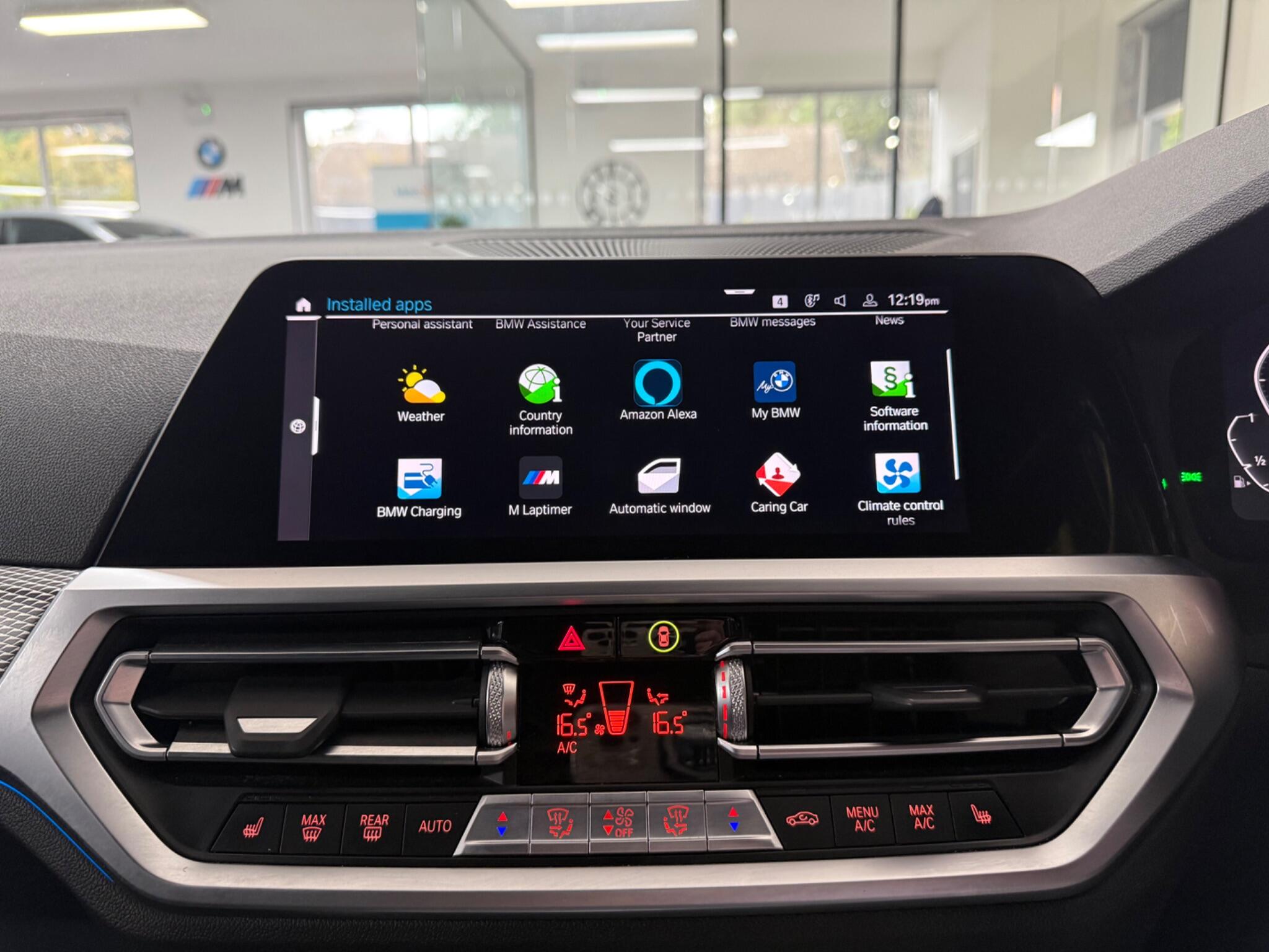 BMW 3 Series view 14
